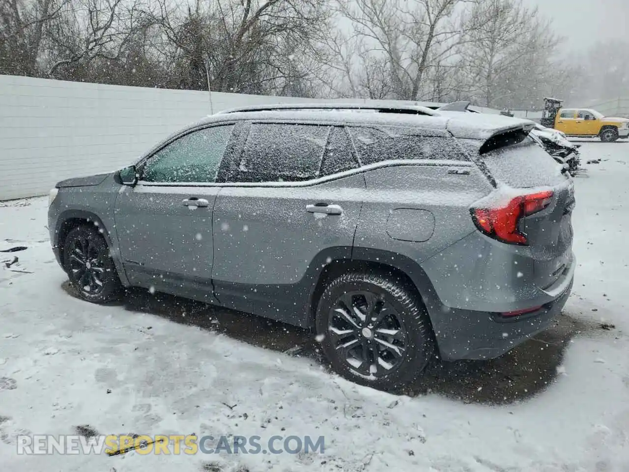 2 Photograph of a damaged car 3GKALMEV8KL284544 GMC TERRAIN 2019