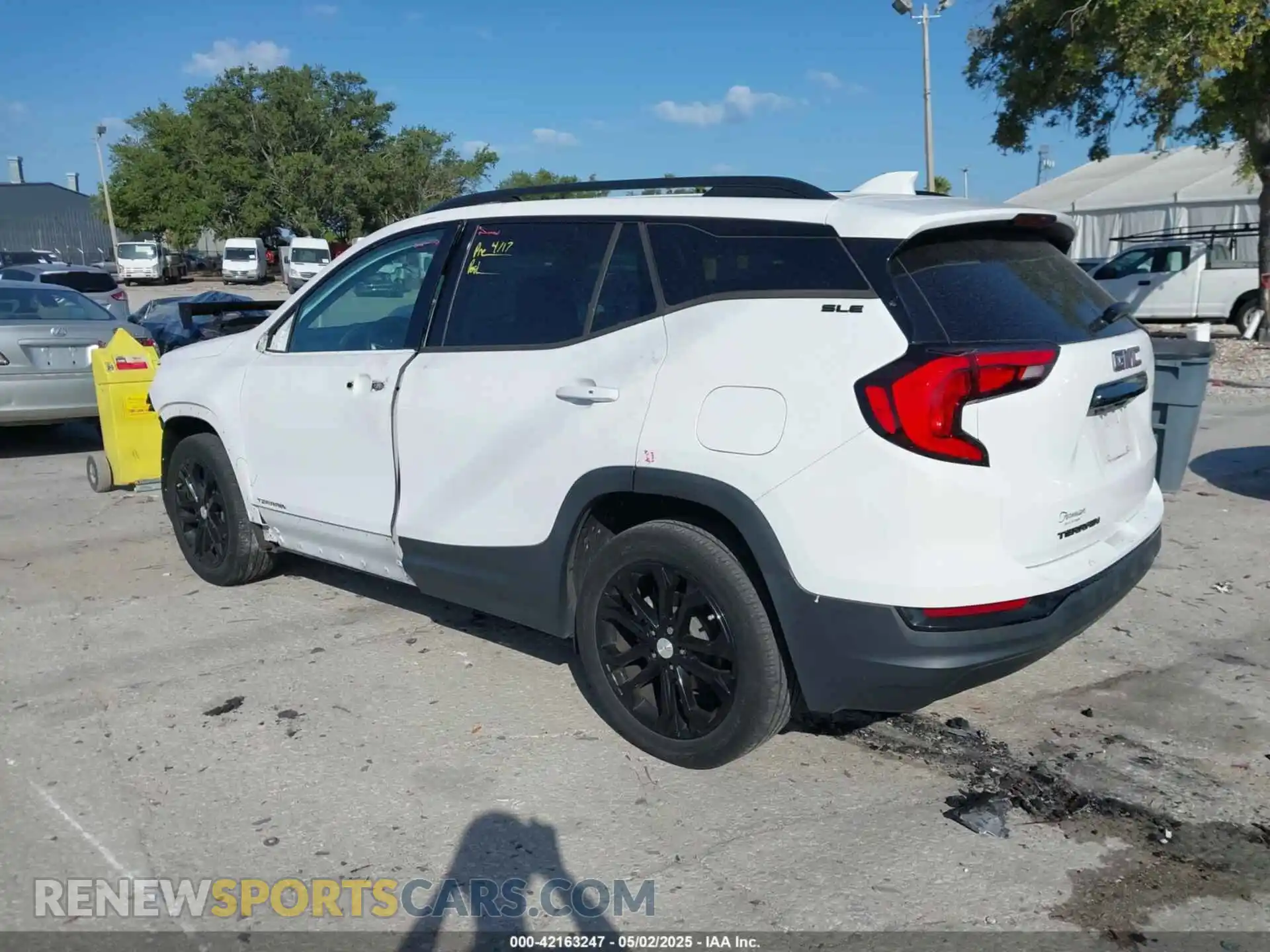3 Photograph of a damaged car 3GKALMEVXKL272332 GMC TERRAIN 2019