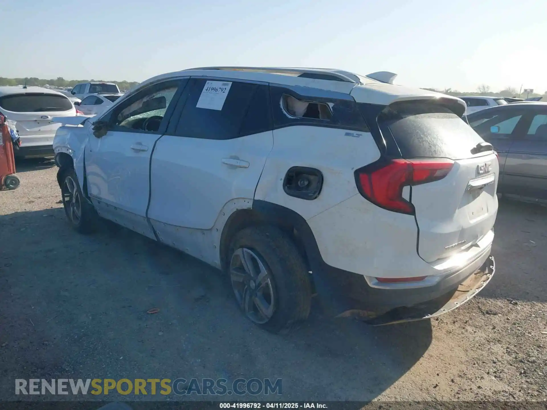3 Photograph of a damaged car 3GKALPEV5KL250434 GMC TERRAIN 2019