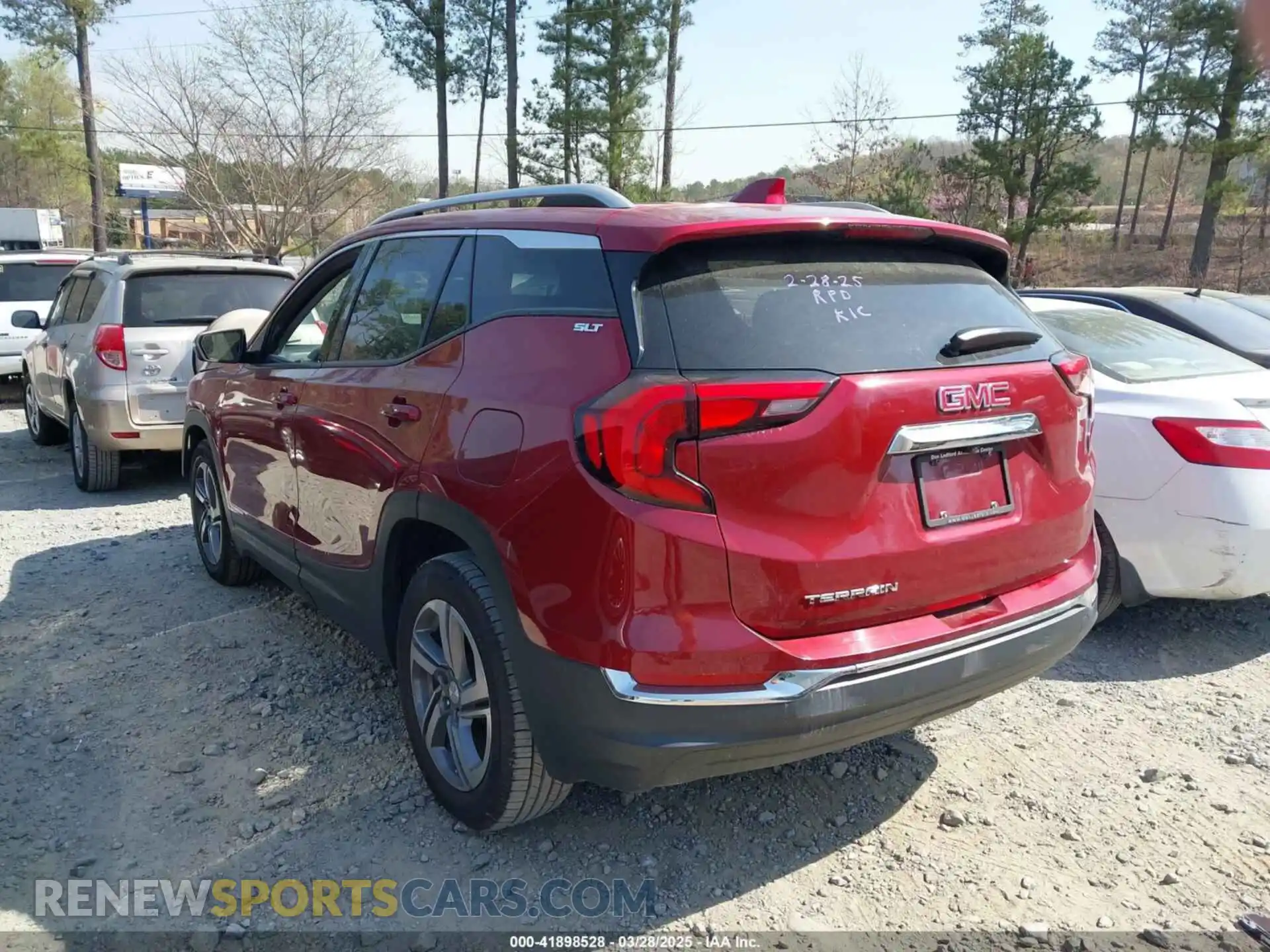 3 Photograph of a damaged car 3GKALPEV6KL338490 GMC TERRAIN 2019