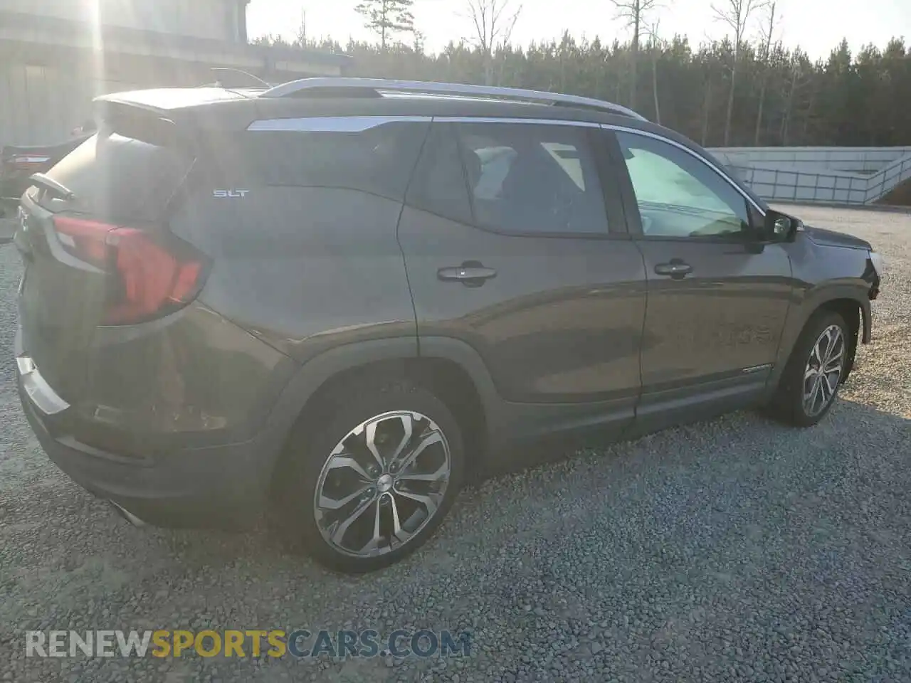3 Photograph of a damaged car 3GKALPEX1KL348619 GMC TERRAIN 2019
