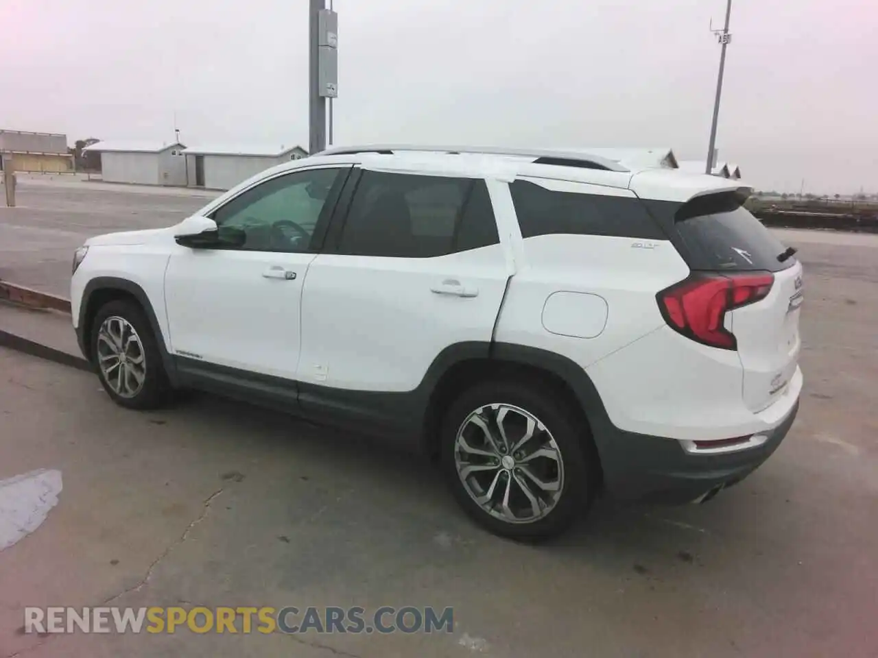 2 Photograph of a damaged car 3GKALPEX2KL218316 GMC TERRAIN 2019