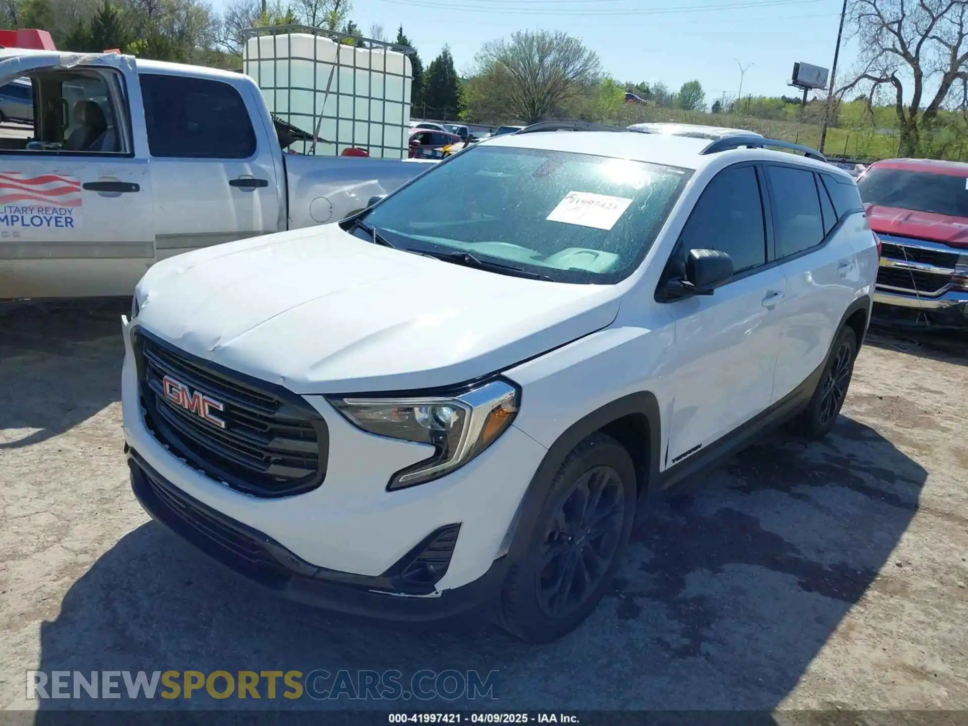 2 Photograph of a damaged car 3GKALPEX5KL134118 GMC TERRAIN 2019