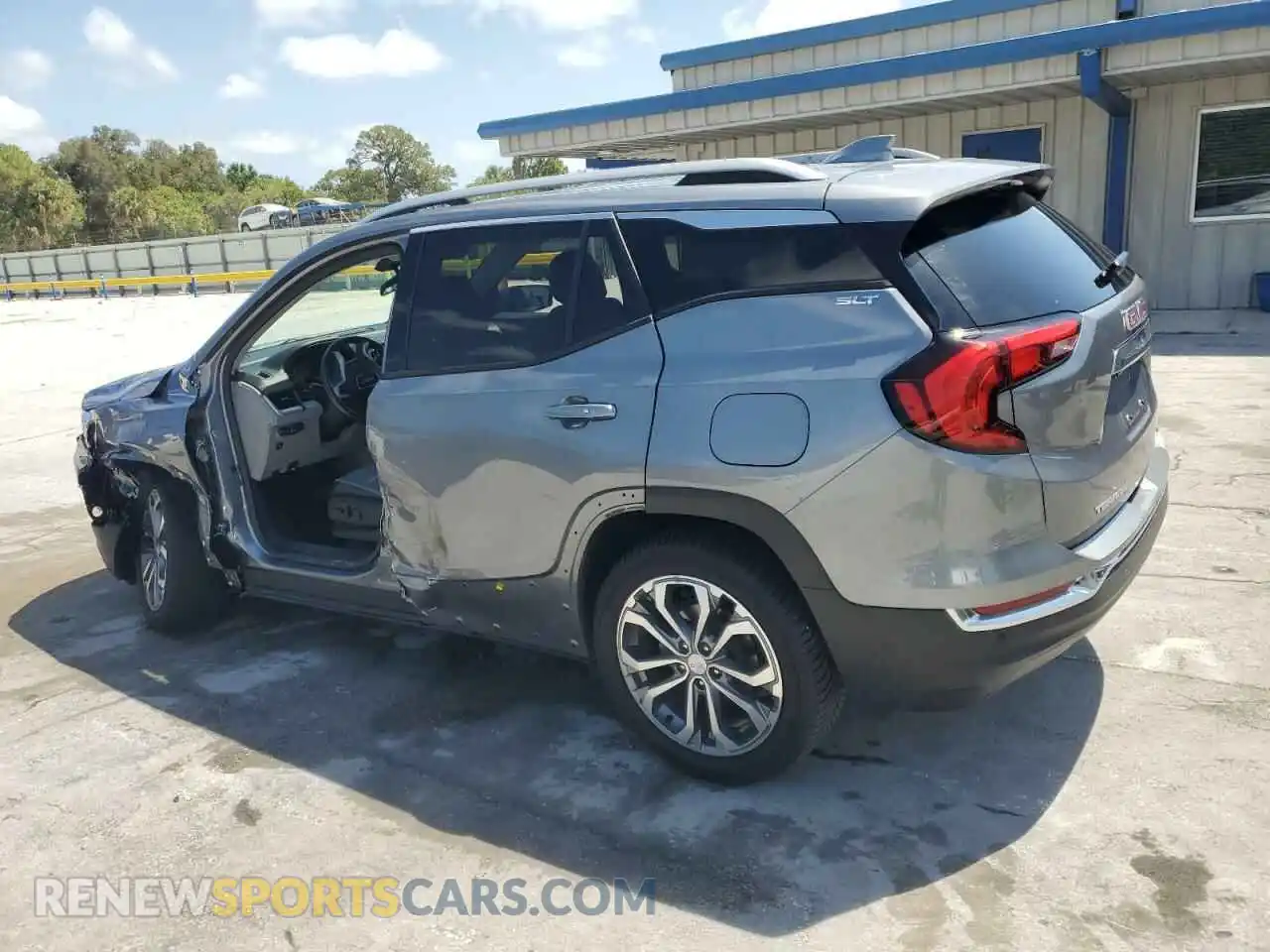 2 Photograph of a damaged car 3GKALVEV4KL150006 GMC TERRAIN 2019