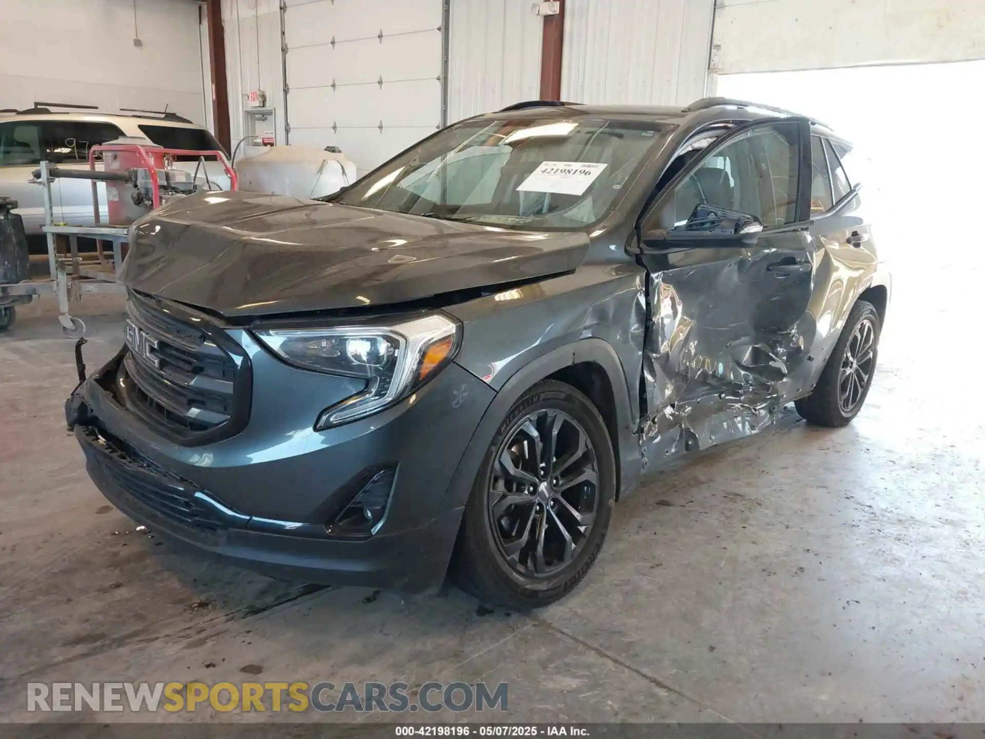 2 Photograph of a damaged car 3GKALVEX7KL267984 GMC TERRAIN 2019