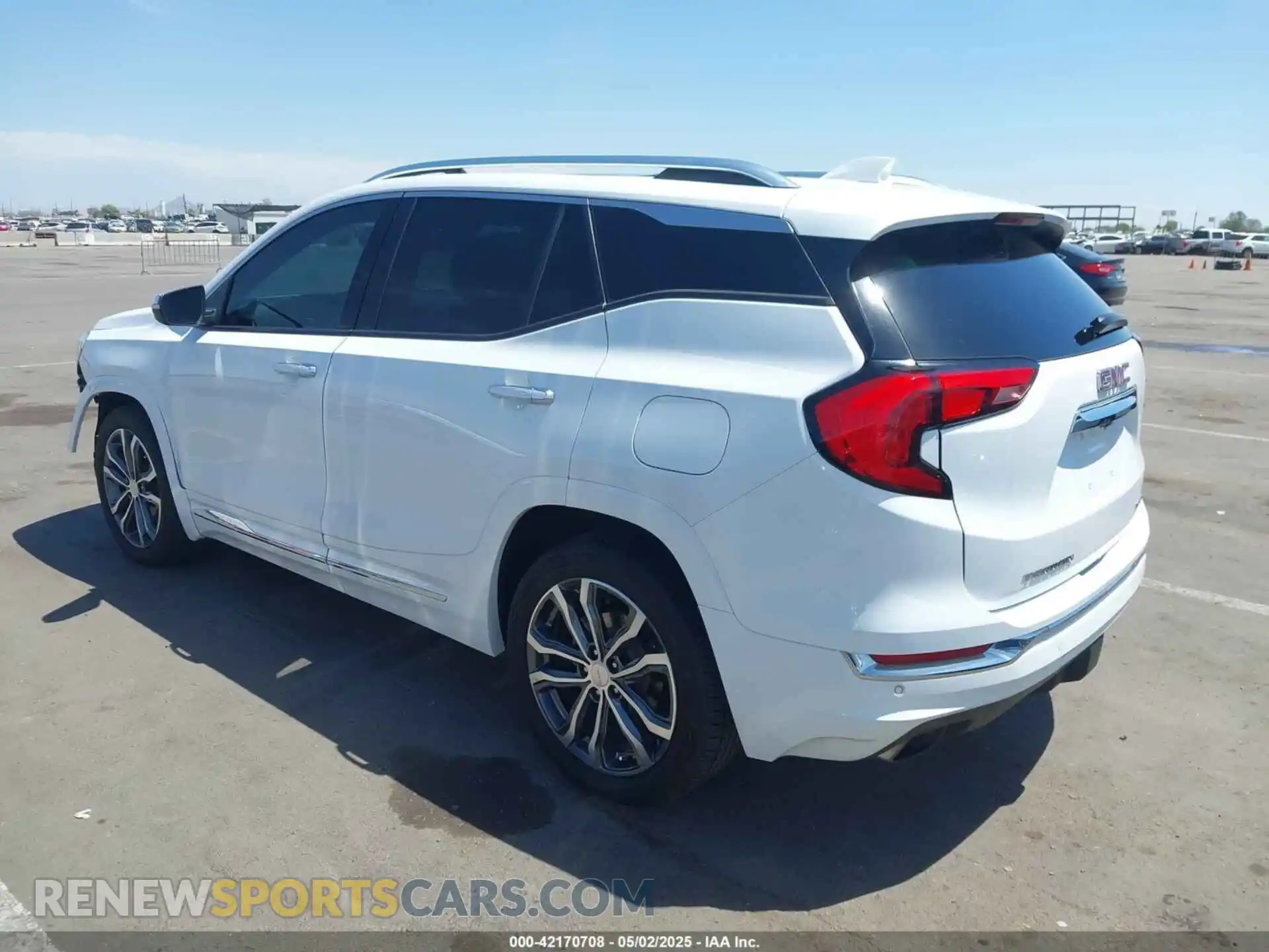3 fotografías del automóvil dañado 3GKALXEX4KL394770 GMC TERRAIN 2019