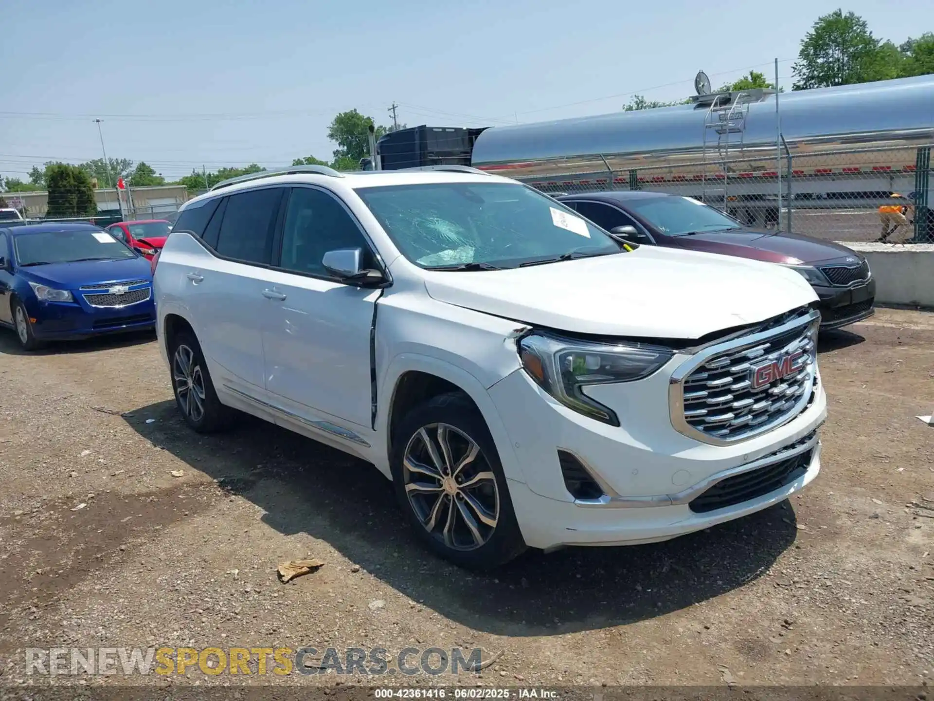 1 Photograph of a damaged car 3GKALXEX7KL101072 GMC TERRAIN 2019