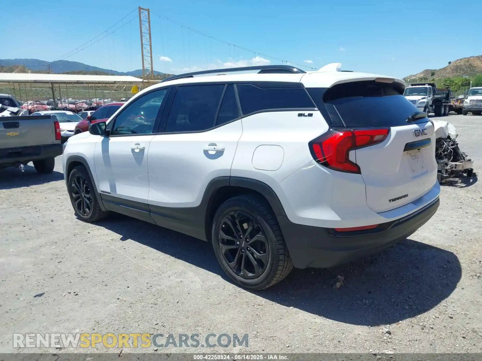 3 Photograph of a damaged car 3GKALMEV0LL174136 GMC TERRAIN 2020