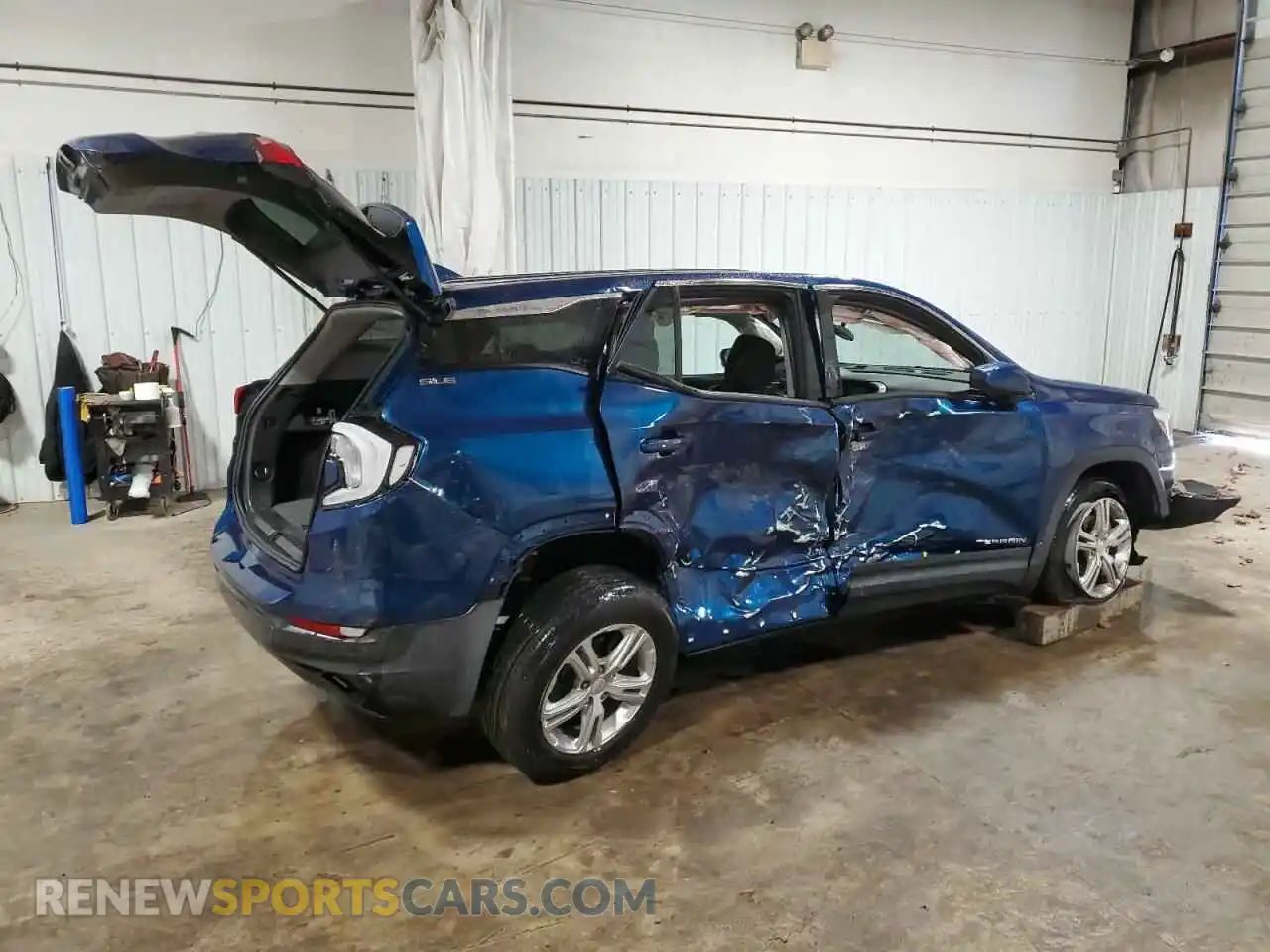 3 Photograph of a damaged car 3GKALMEV1LL299114 GMC TERRAIN 2020
