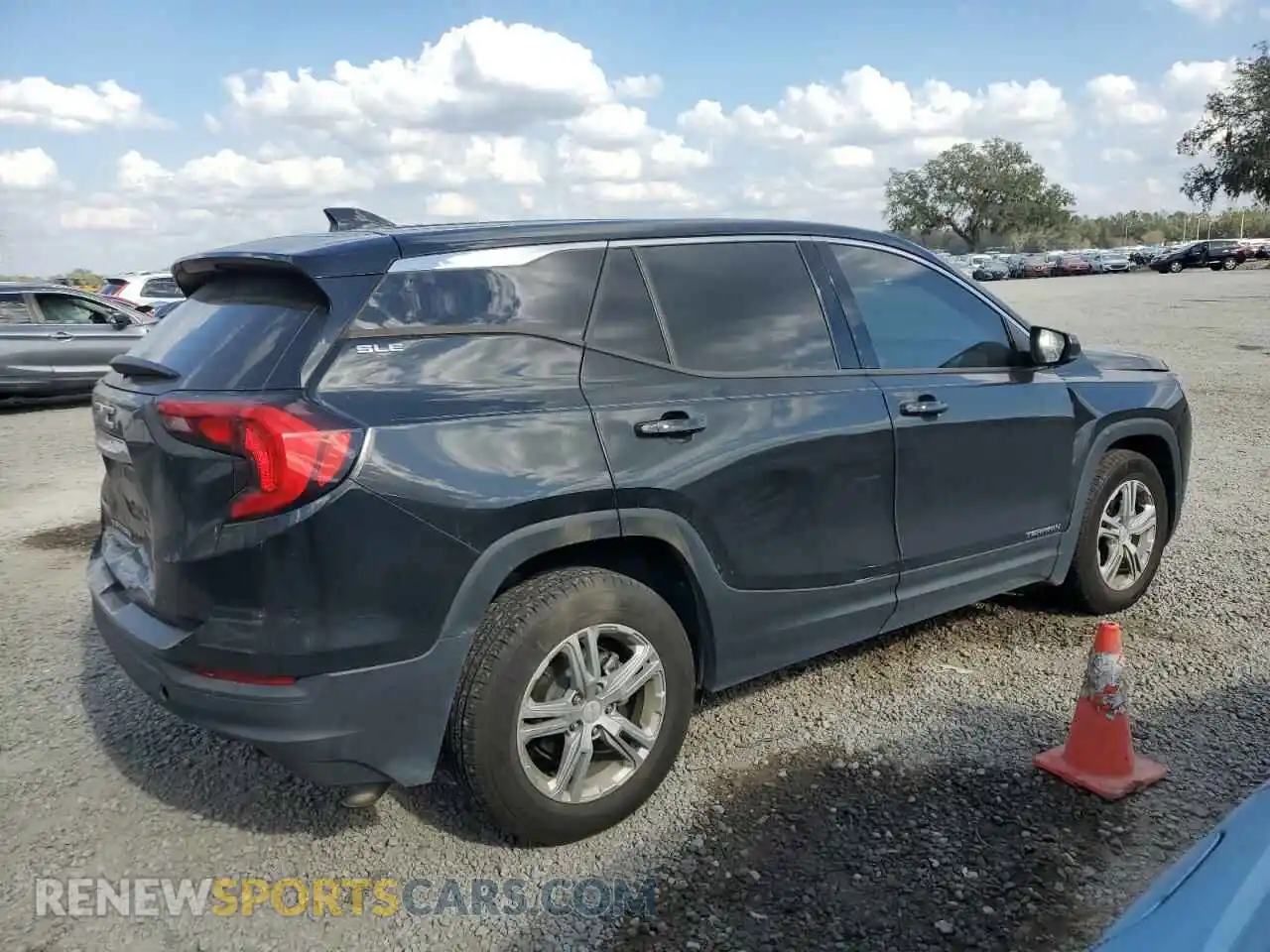 3 Фотография поврежденного автомобиля 3GKALMEV3LL250917 GMC TERRAIN 2020