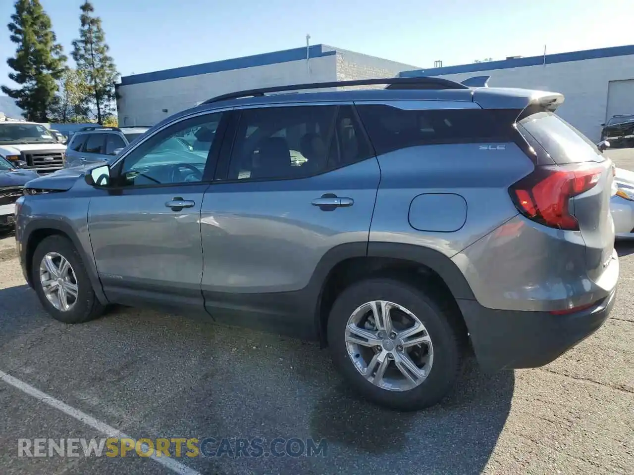 2 fotografías del automóvil dañado 3GKALMEV4LL311417 GMC TERRAIN 2020