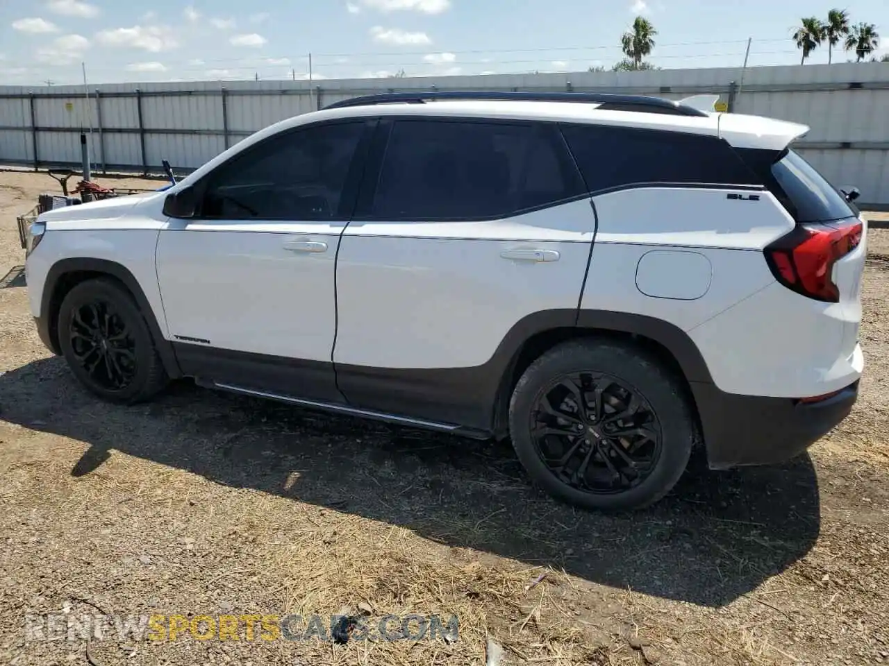 2 Photograph of a damaged car 3GKALMEV6LL338554 GMC TERRAIN 2020