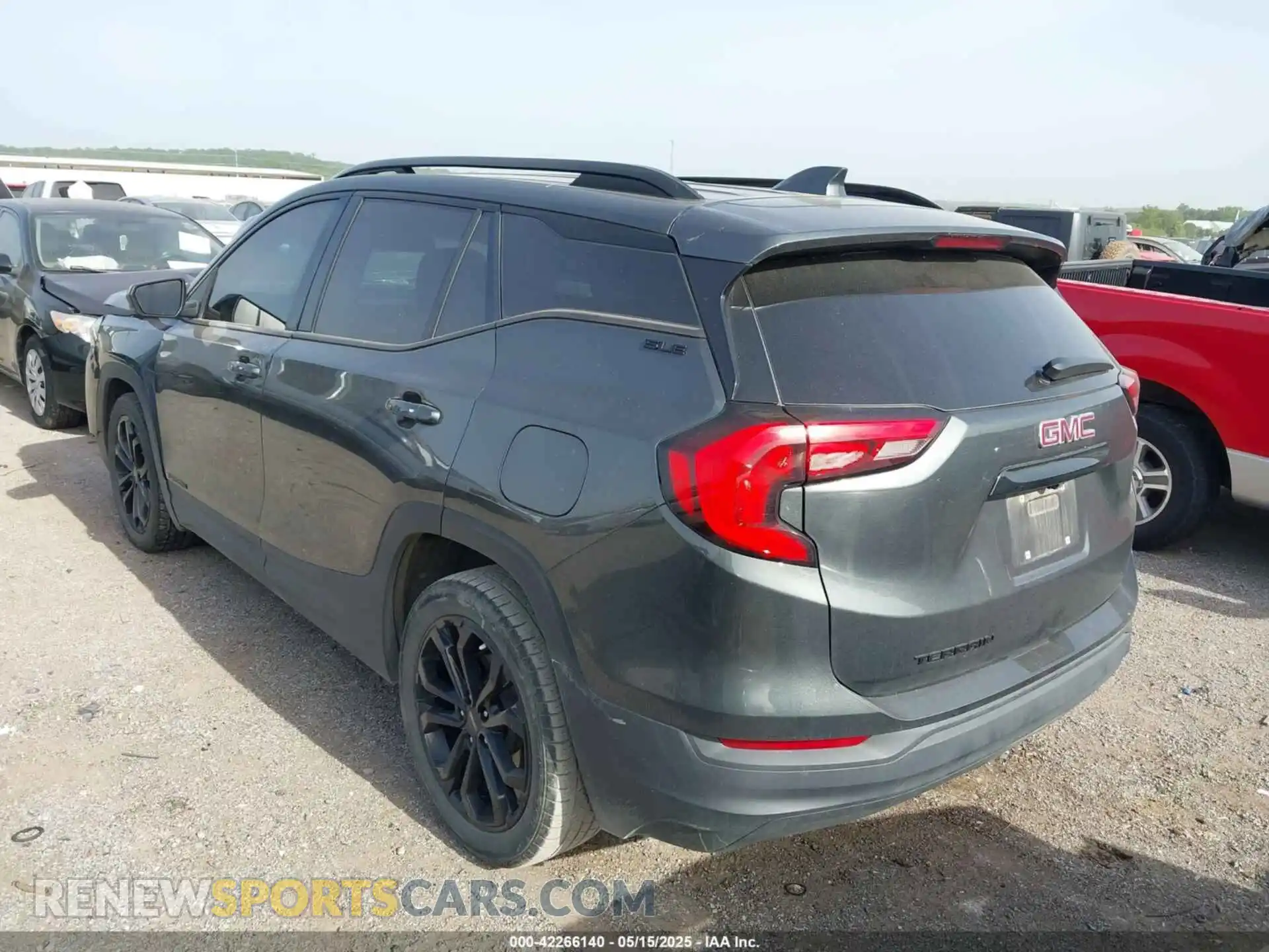 3 fotografías del automóvil dañado 3GKALMEV8LL186664 GMC TERRAIN 2020