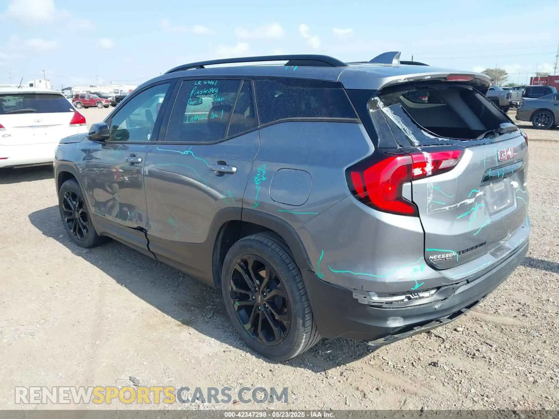 3 Photograph of a damaged car 3GKALMEV9LL111648 GMC TERRAIN 2020