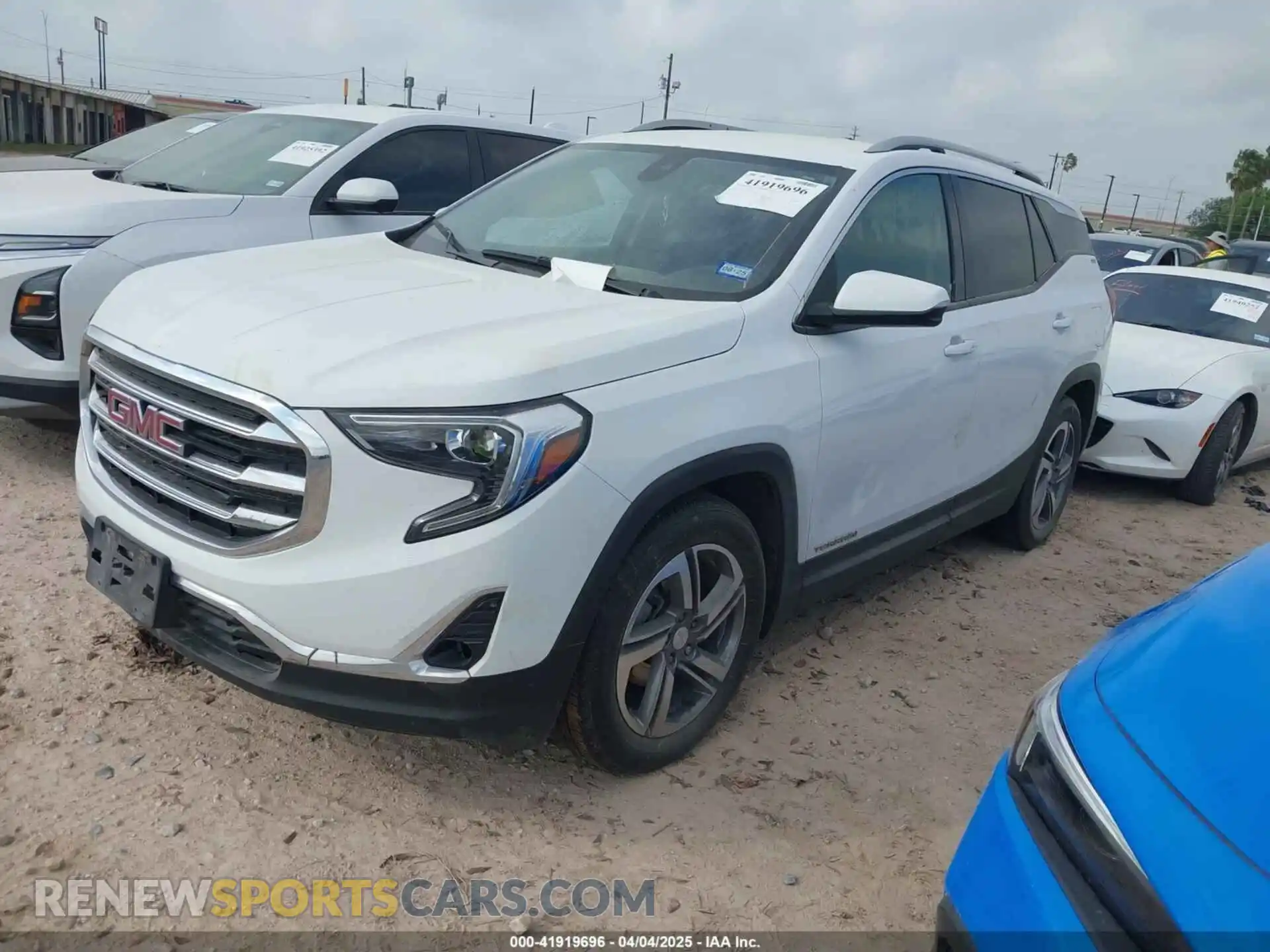 2 Photograph of a damaged car 3GKALPEV4LL306123 GMC TERRAIN 2020