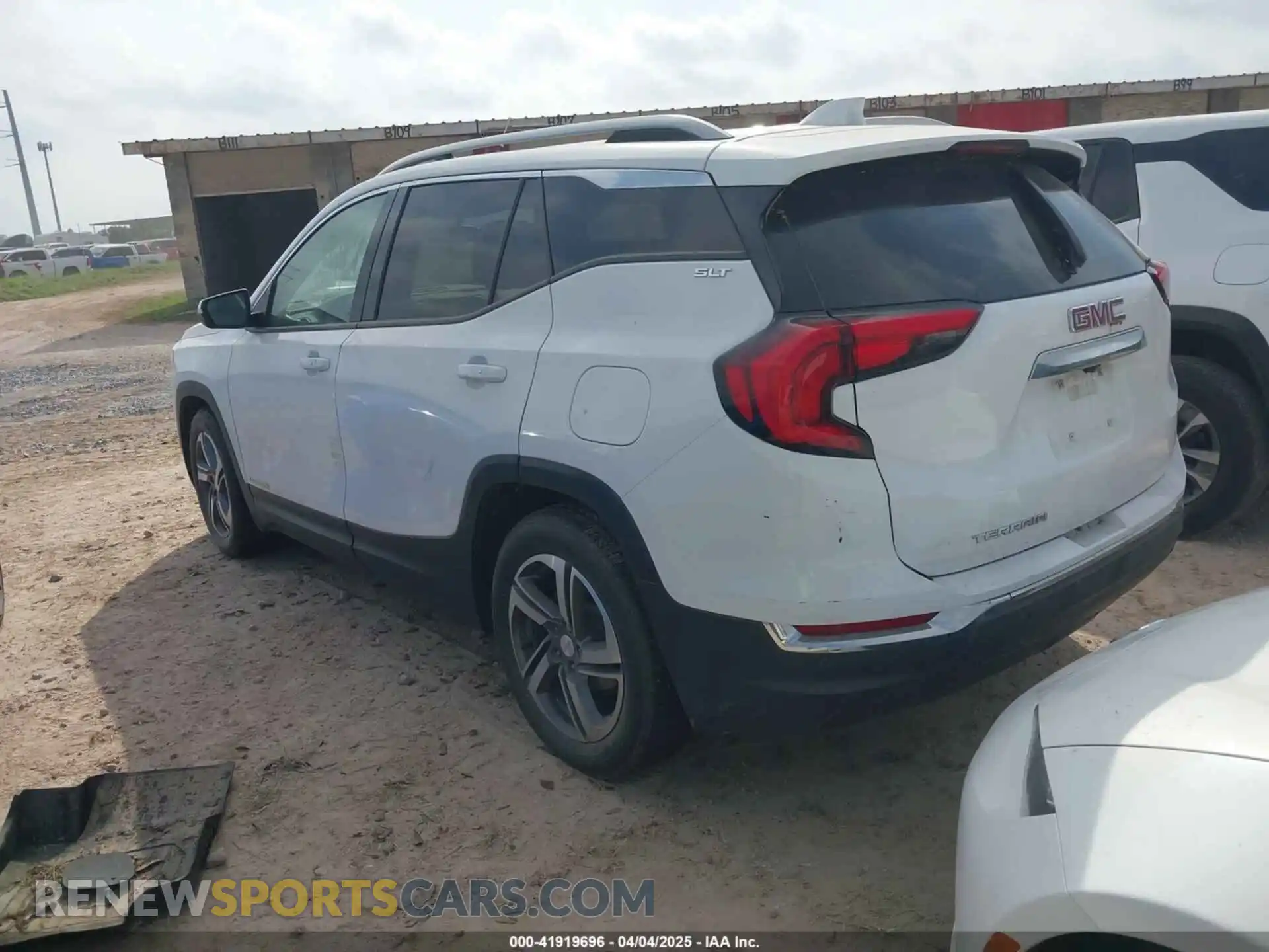 3 Photograph of a damaged car 3GKALPEV4LL306123 GMC TERRAIN 2020
