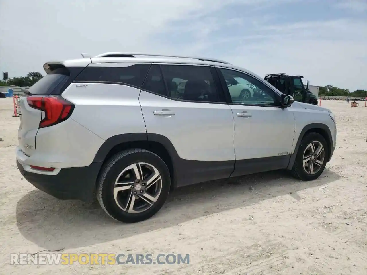 3 Photograph of a damaged car 3GKALPEVXLL171262 GMC TERRAIN 2020