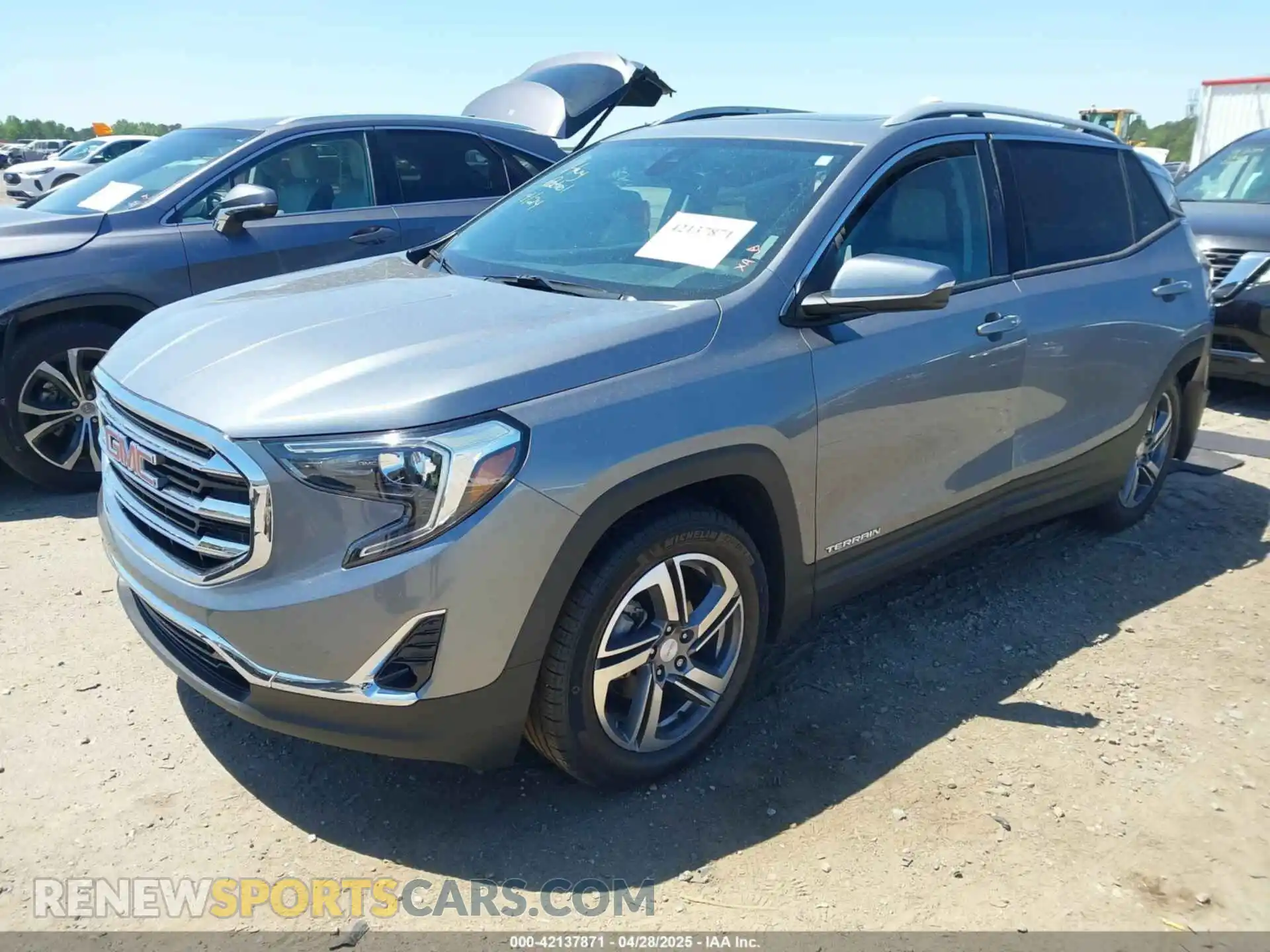 2 Photograph of a damaged car 3GKALPEVXLL185114 GMC TERRAIN 2020