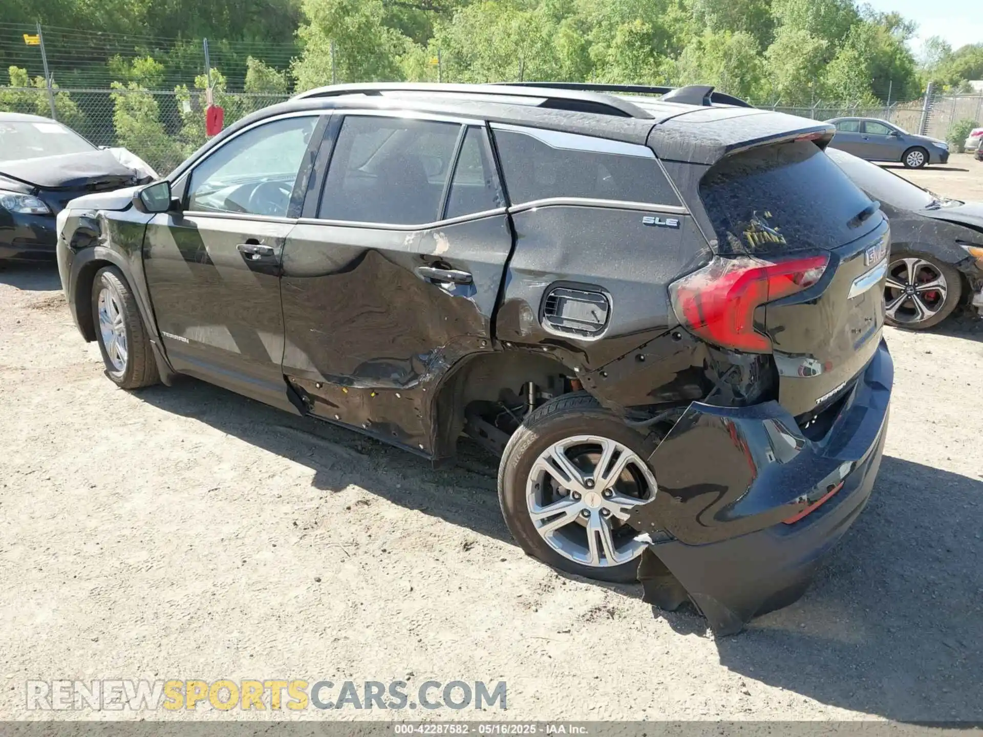 3 Photograph of a damaged car 3GKALTEV8LL119587 GMC TERRAIN 2020