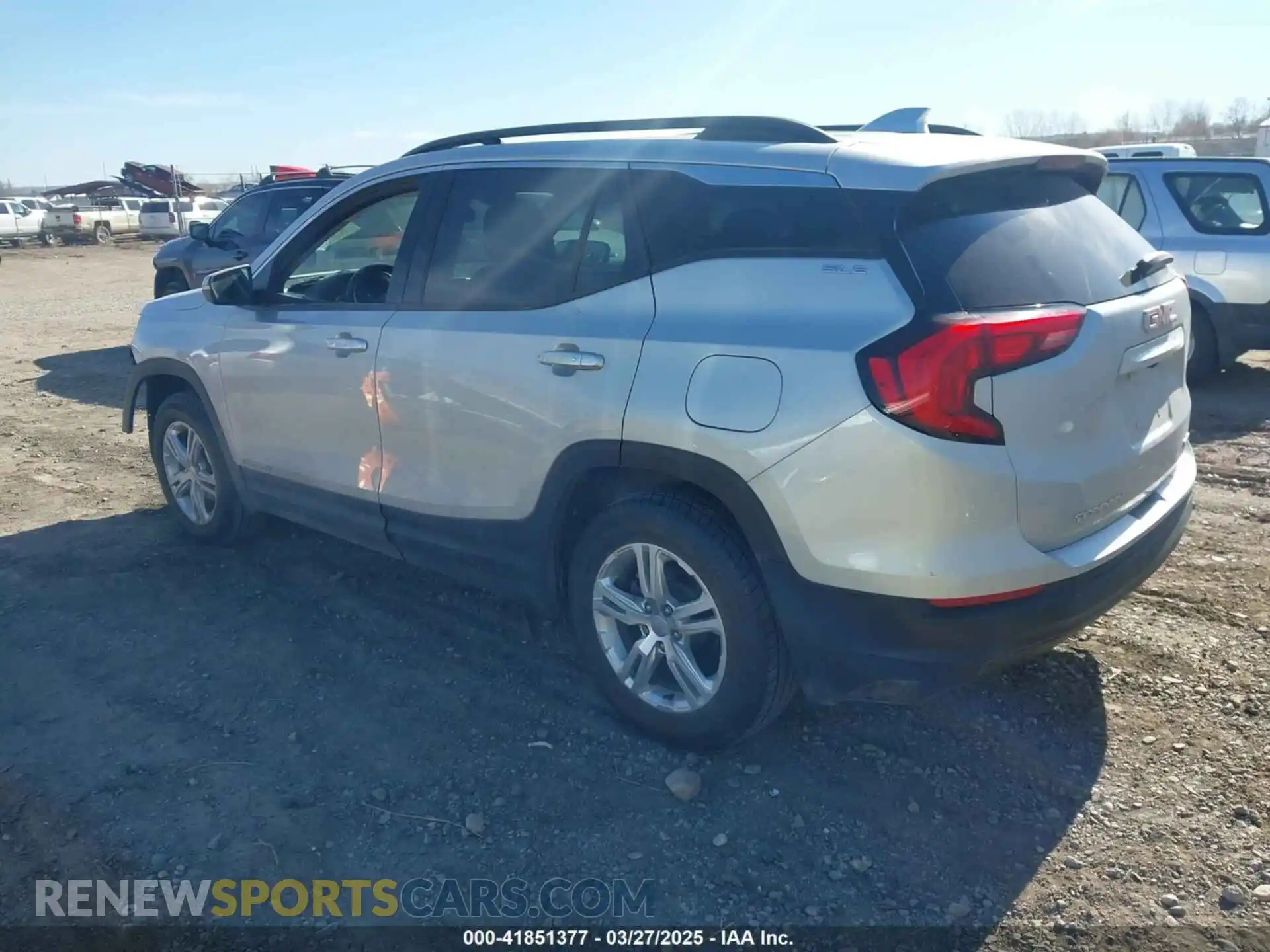 3 Фотография поврежденного автомобиля 3GKALTEV8LL165243 GMC TERRAIN 2020