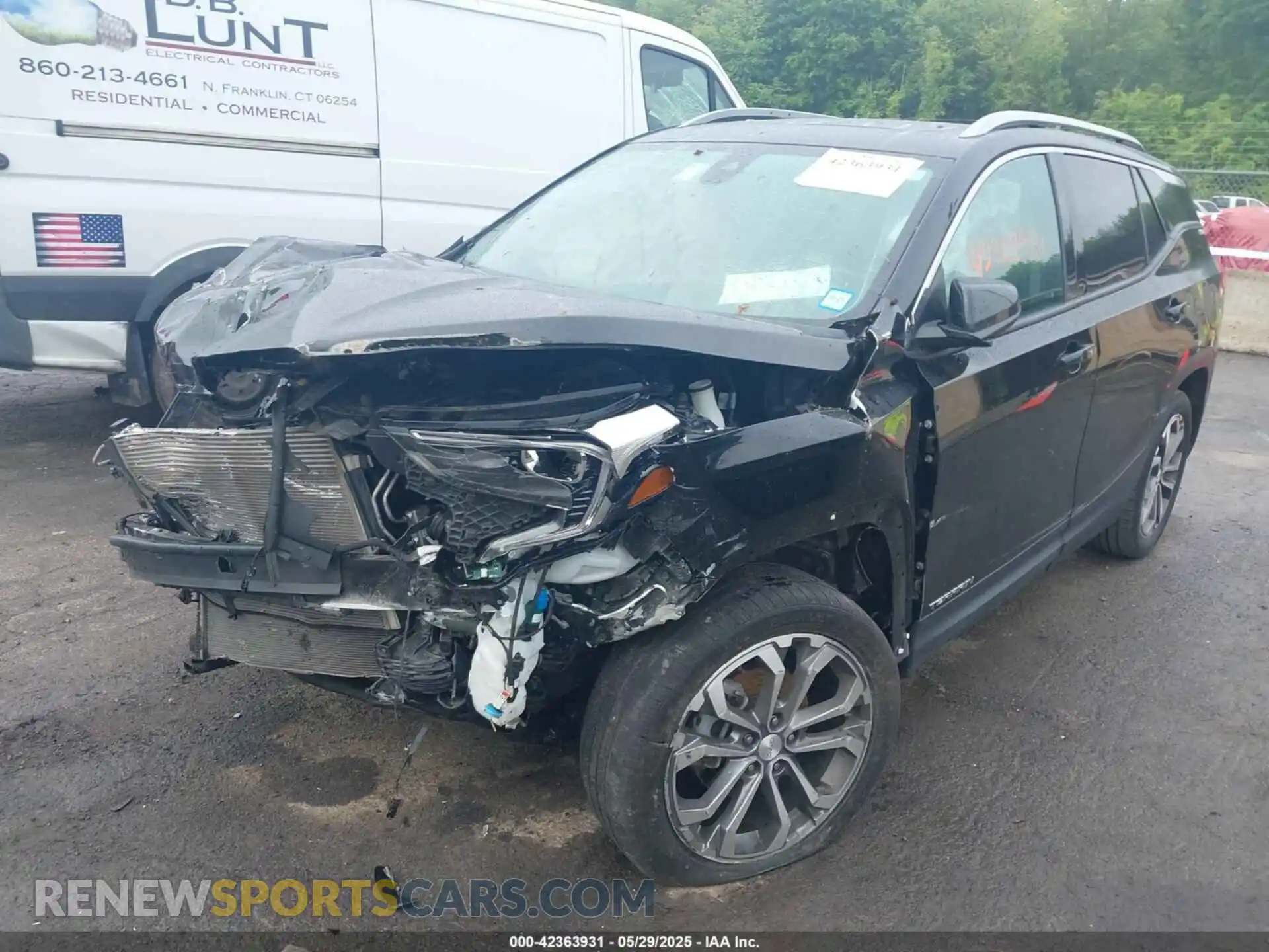 2 Photograph of a damaged car 3GKALVEV0LL257376 GMC TERRAIN 2020