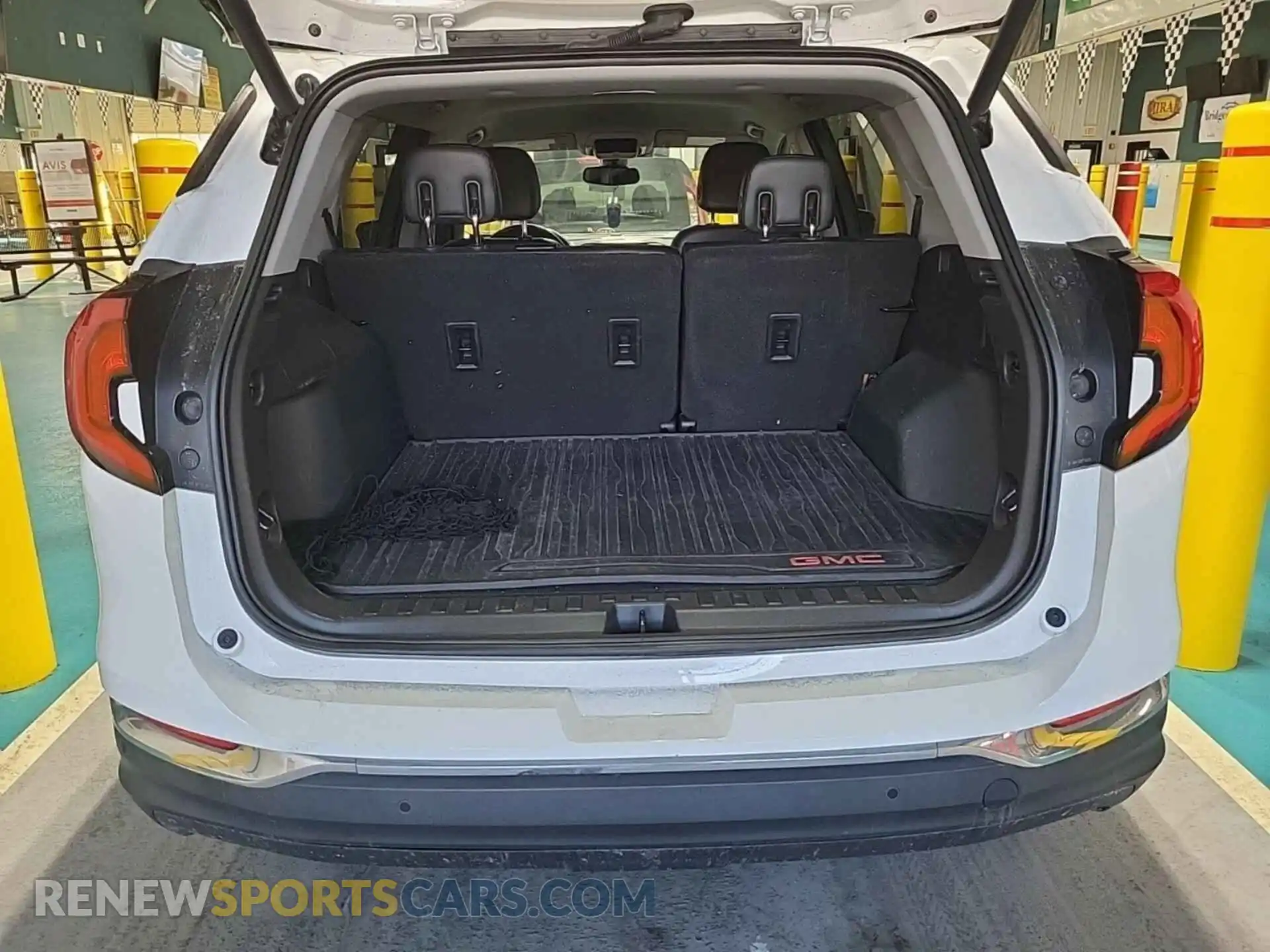 3 Photograph of a damaged car 3GKALVEV1LL274154 GMC TERRAIN 2020