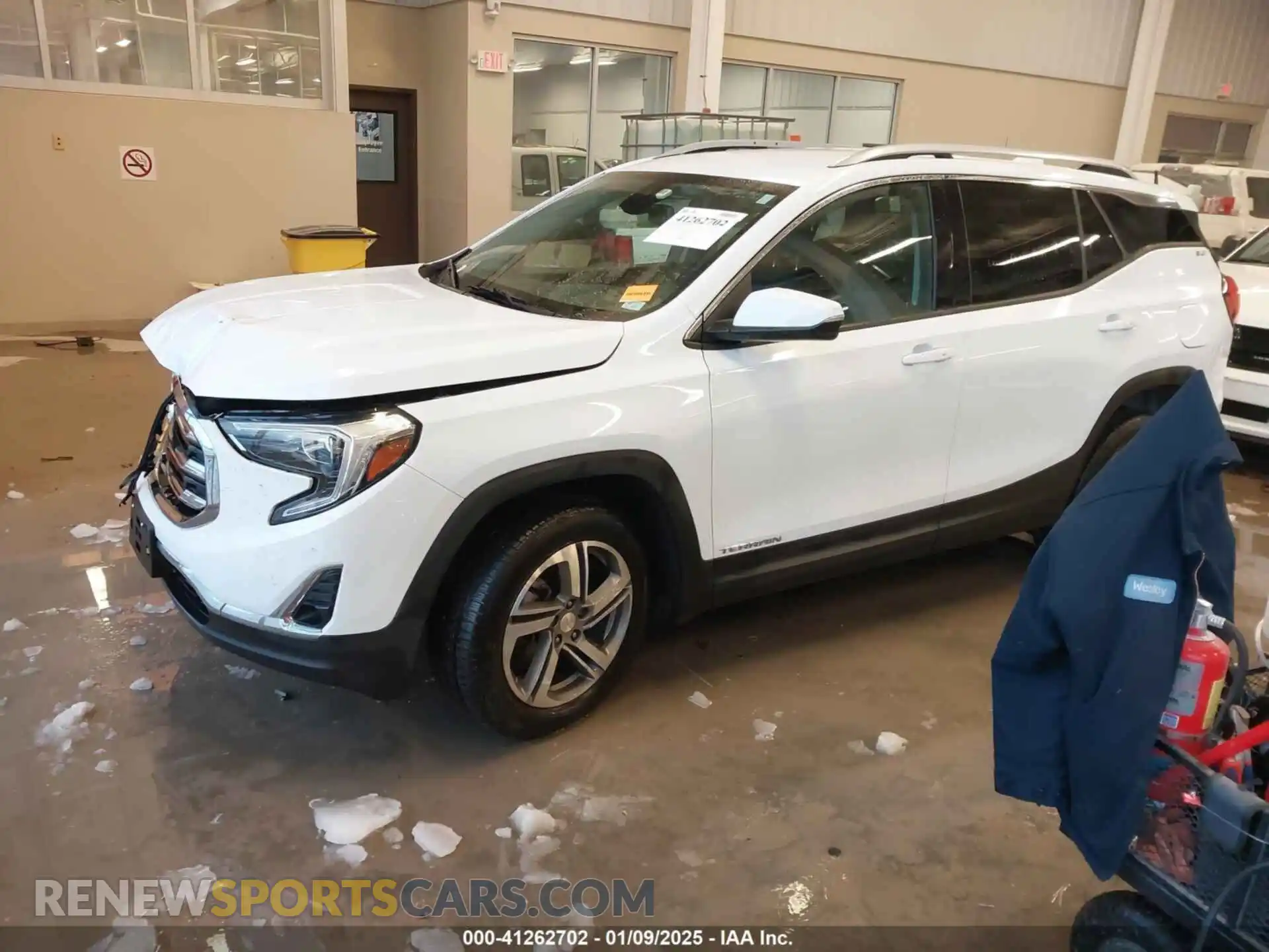 2 Photograph of a damaged car 3GKALVEV9LL269123 GMC TERRAIN 2020
