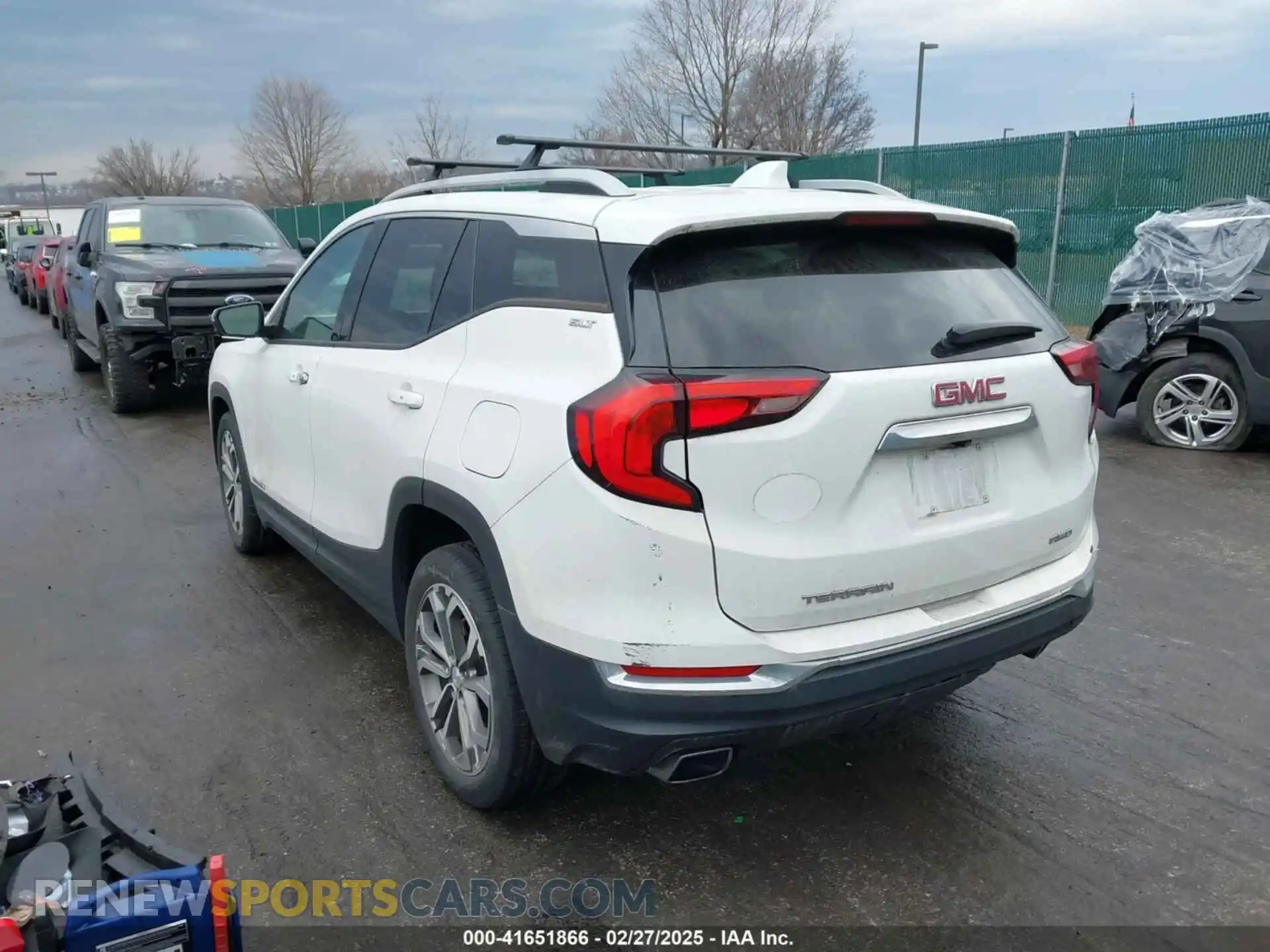 3 Photograph of a damaged car 3GKALVEX2LL131196 GMC TERRAIN 2020