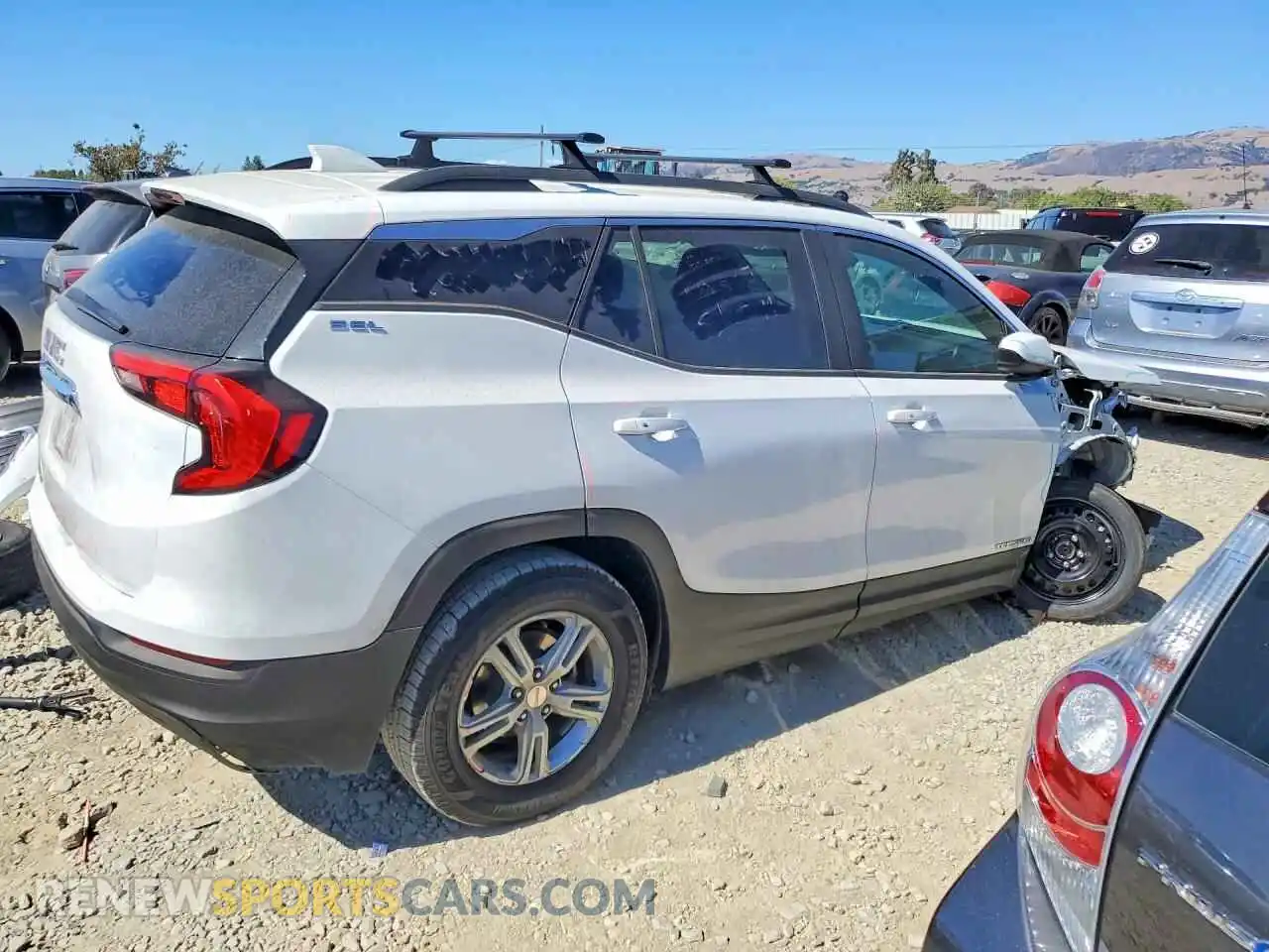 3 Фотография поврежденного автомобиля 3GKALMEV0ML309262 GMC TERRAIN 2021