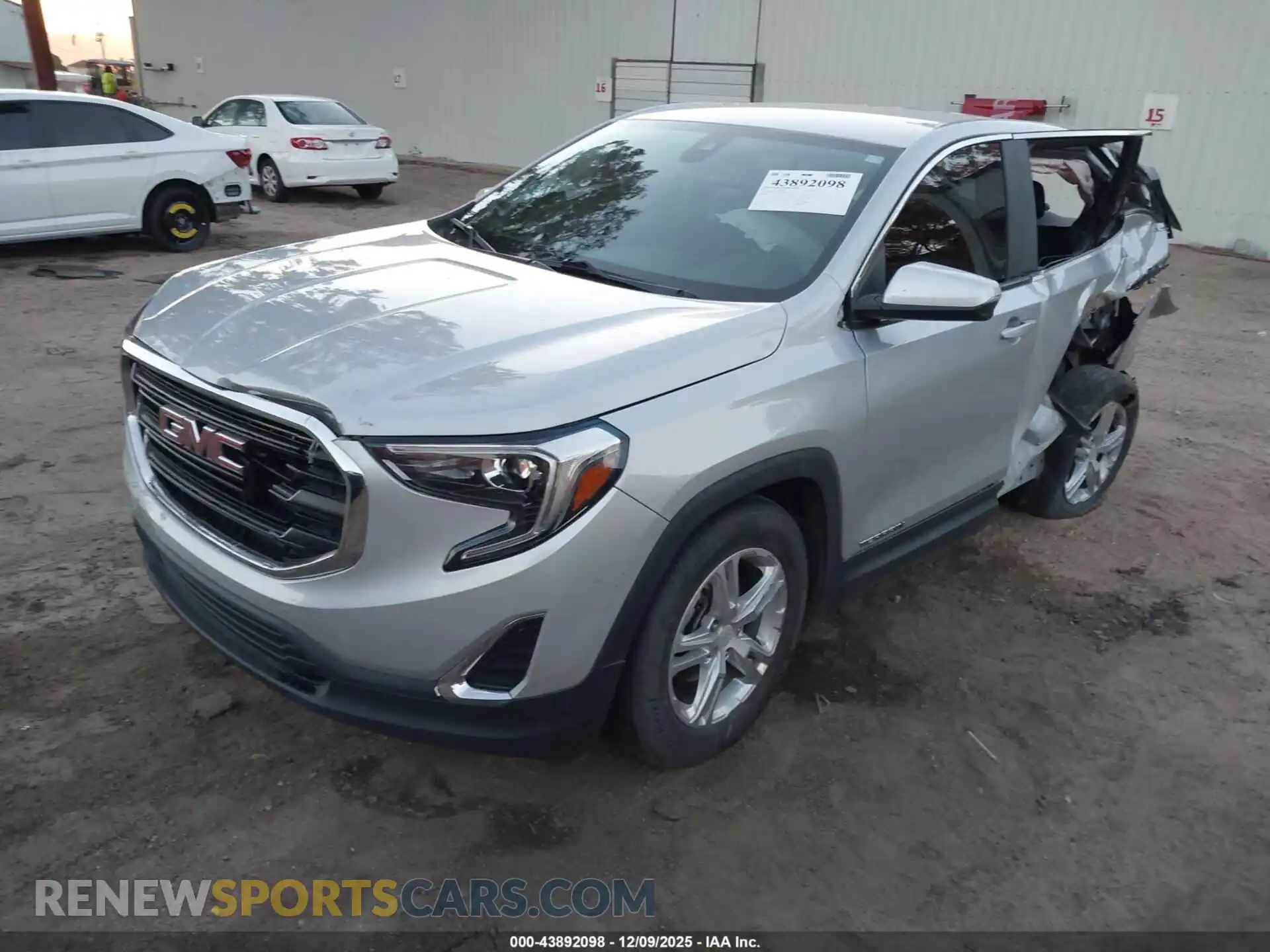 2 Photograph of a damaged car 3GKALMEV0ML342665 GMC TERRAIN 2021