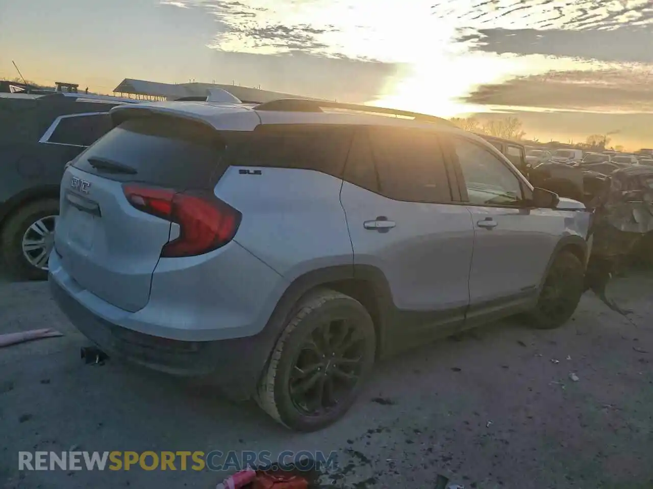 3 Photograph of a damaged car 3GKALMEV0ML377061 GMC TERRAIN 2021