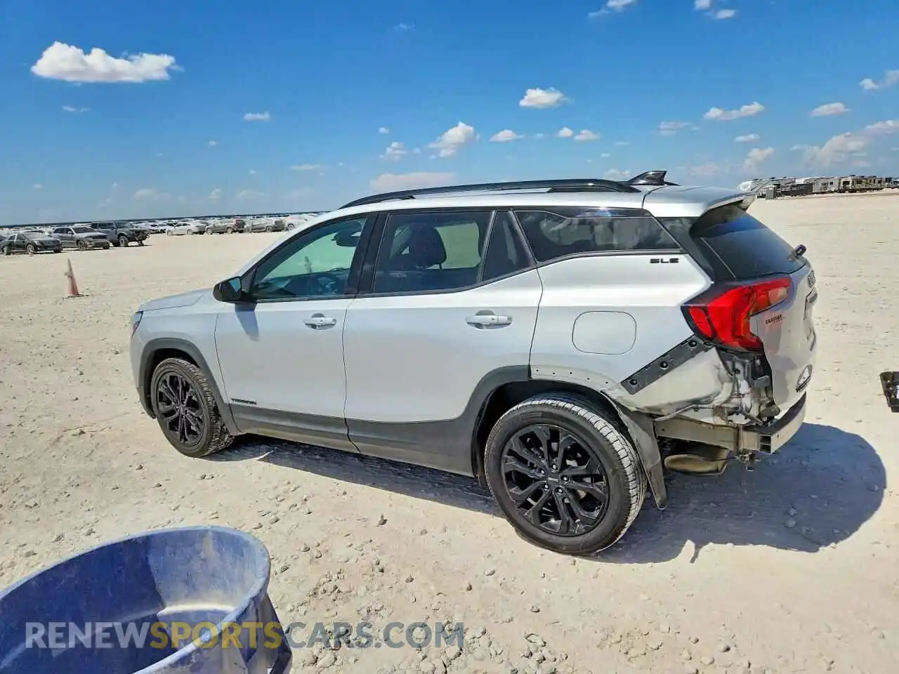 2 Photograph of a damaged car 3GKALMEV1ML338298 GMC TERRAIN 2021