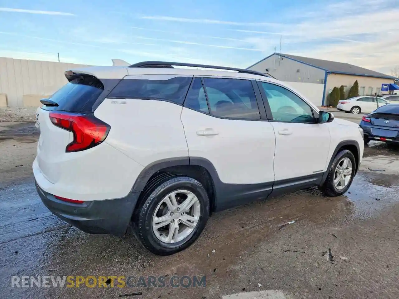 3 Photograph of a damaged car 3GKALMEV2ML371018 GMC TERRAIN 2021