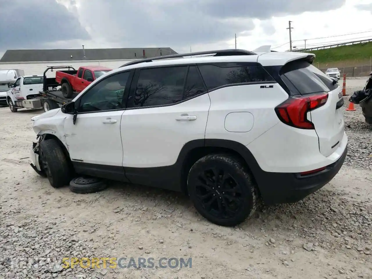 2 Photograph of a damaged car 3GKALMEV3ML366345 GMC TERRAIN 2021
