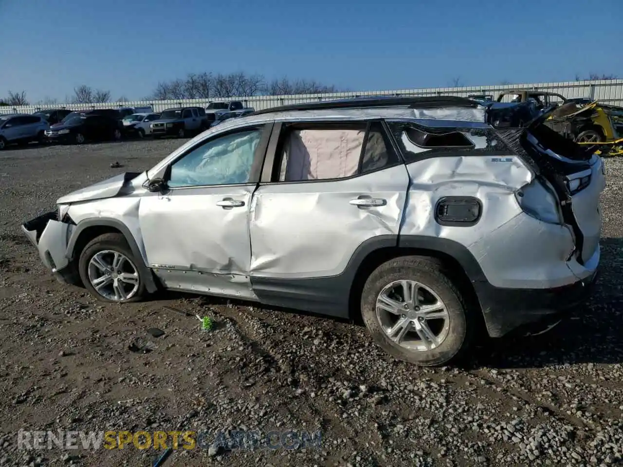 2 fotografías del automóvil dañado 3GKALMEV3ML402440 GMC TERRAIN 2021
