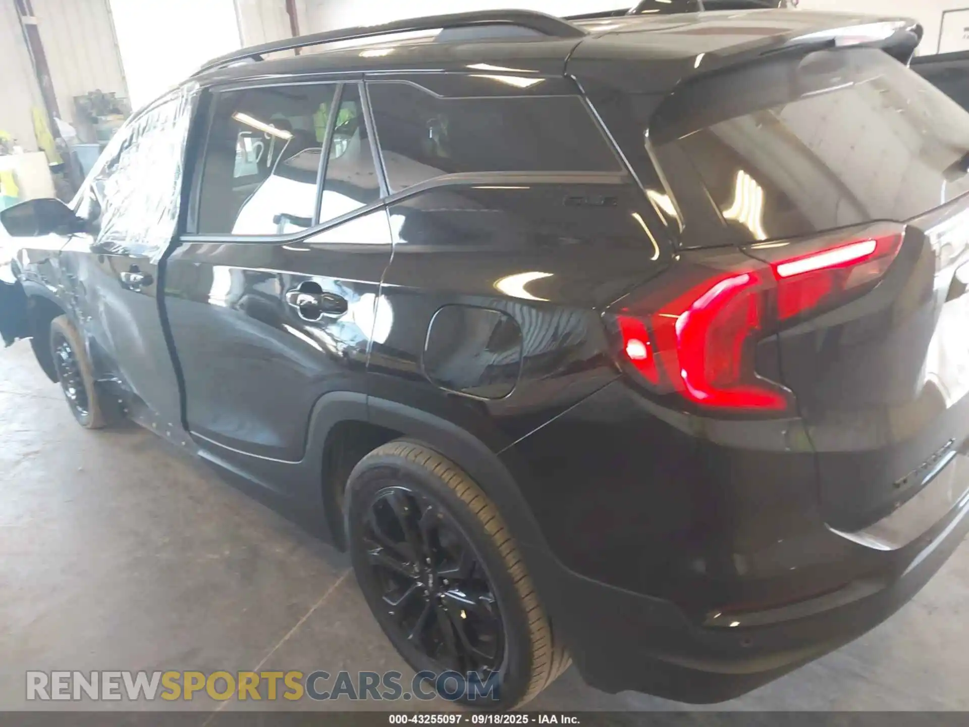 3 Photograph of a damaged car 3GKALMEV5ML336926 GMC TERRAIN 2021