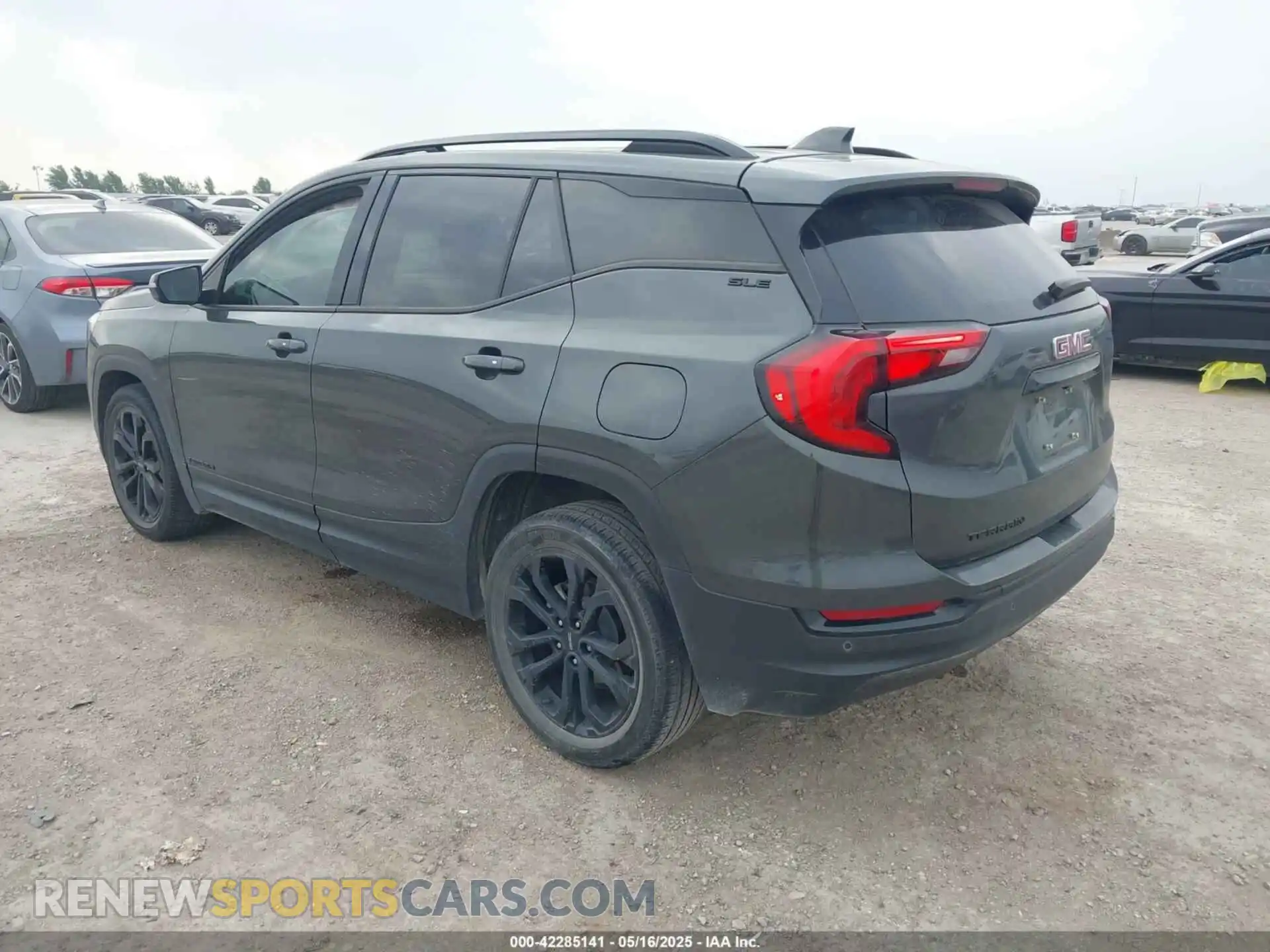 3 Фотография поврежденного автомобиля 3GKALMEV5ML351247 GMC TERRAIN 2021