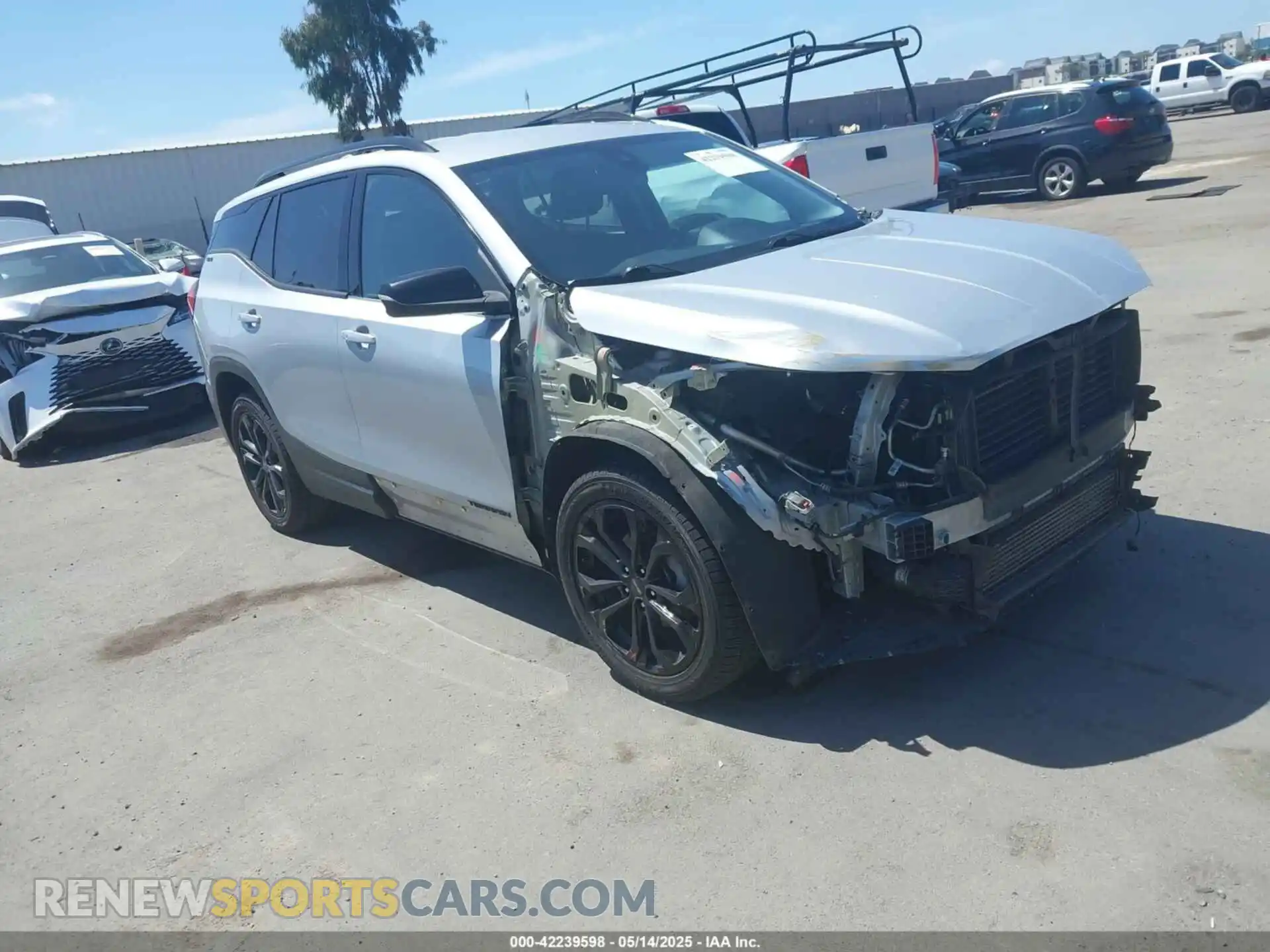 1 Фотография поврежденного автомобиля 3GKALMEV6ML342606 GMC TERRAIN 2021