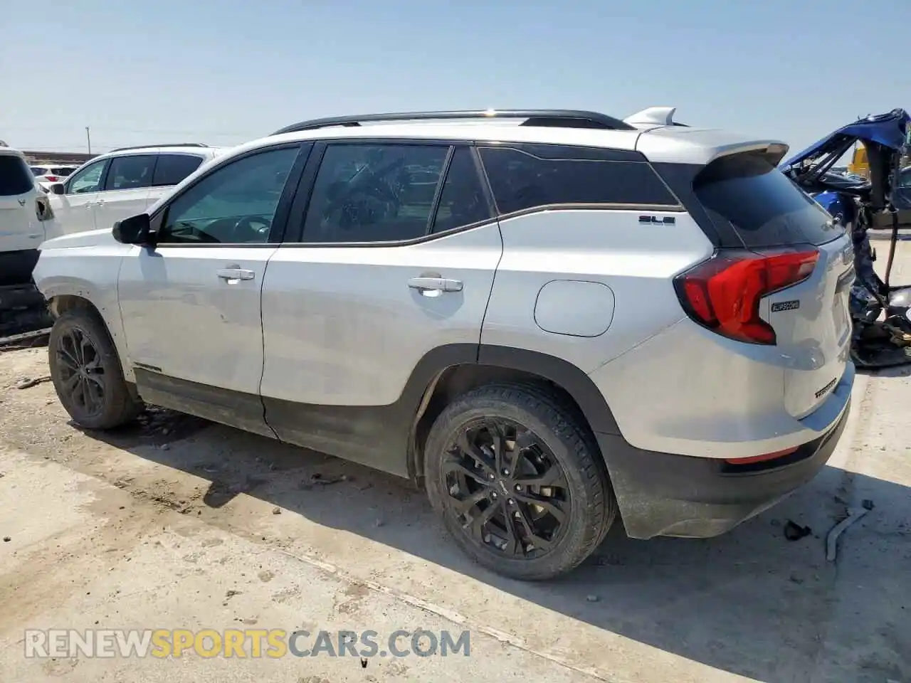 2 Photograph of a damaged car 3GKALMEV6ML399355 GMC TERRAIN 2021