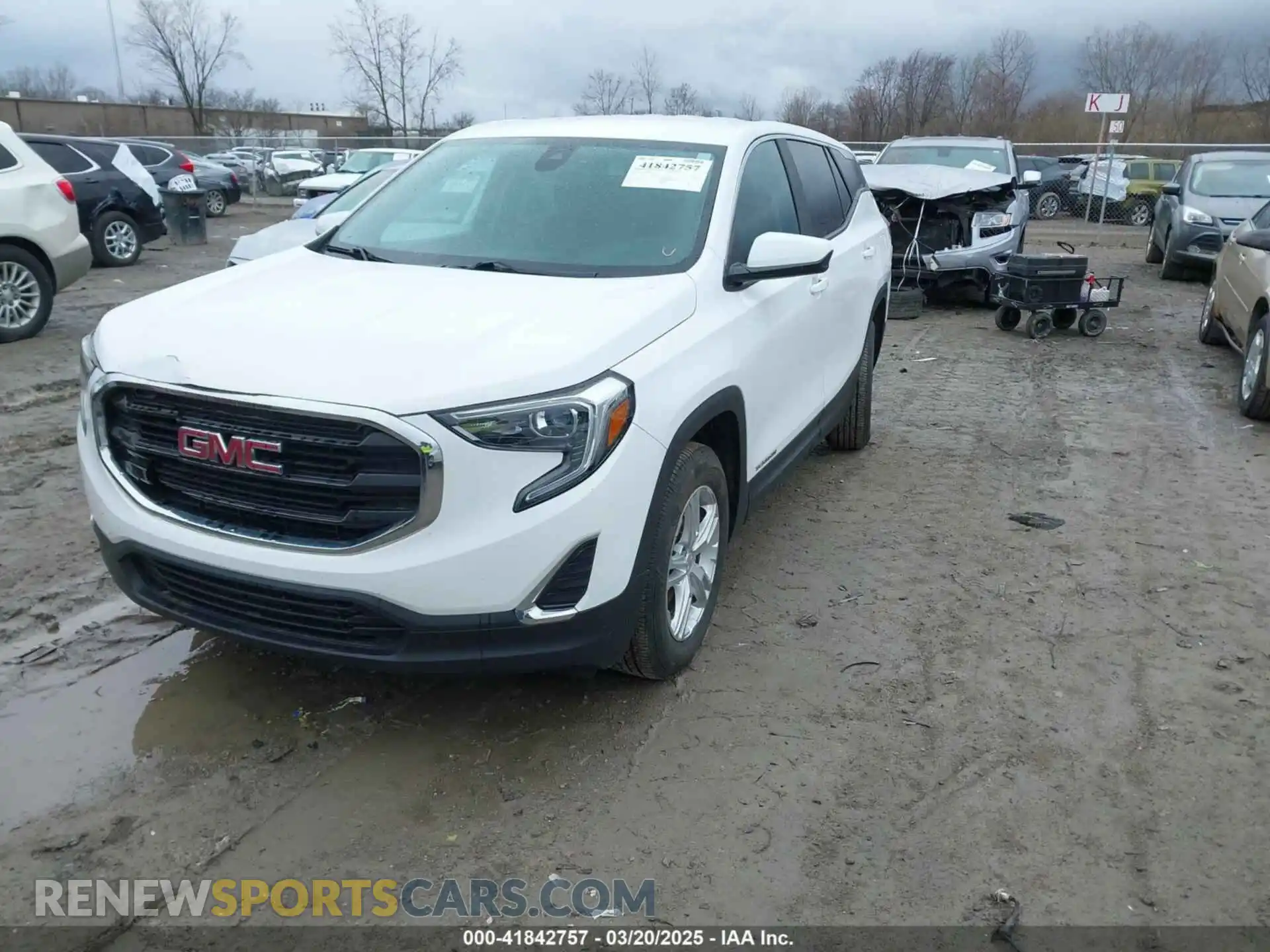 2 Photograph of a damaged car 3GKALMEV7ML337964 GMC TERRAIN 2021
