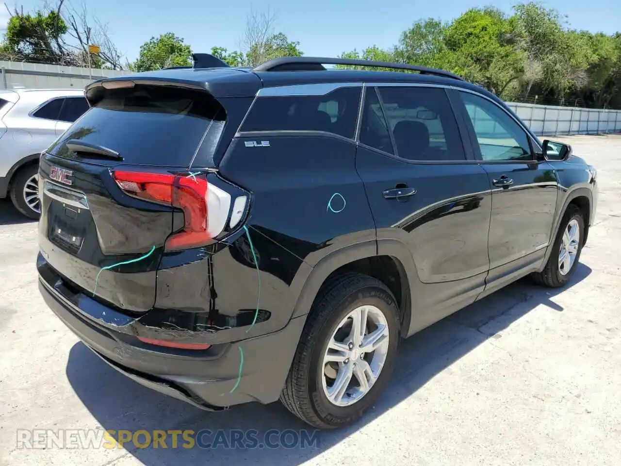 3 Photograph of a damaged car 3GKALMEV7ML358670 GMC TERRAIN 2021