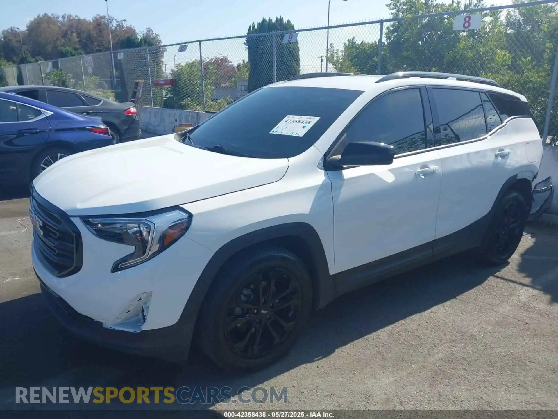 2 Photograph of a damaged car 3GKALMEV8ML345328 GMC TERRAIN 2021