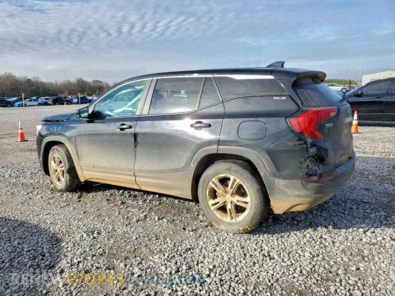 2 Photograph of a damaged car 3GKALMEVXML395065 GMC TERRAIN 2021