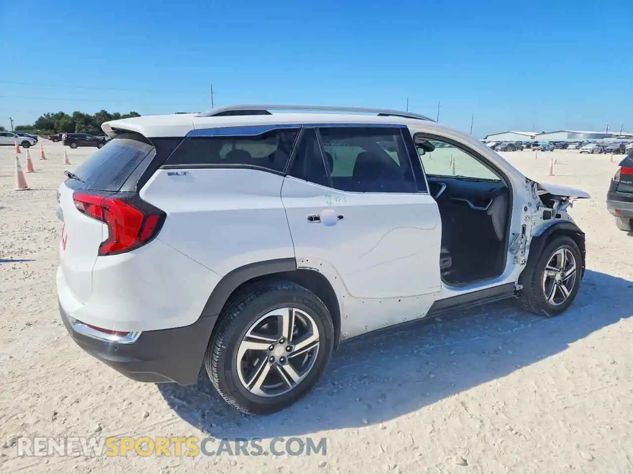 3 Photograph of a damaged car 3GKALPEV1ML338626 GMC TERRAIN 2021