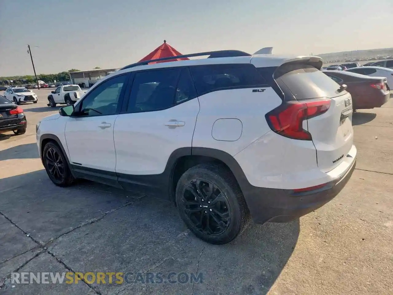 2 Photograph of a damaged car 3GKALPEV1ML377457 GMC TERRAIN 2021