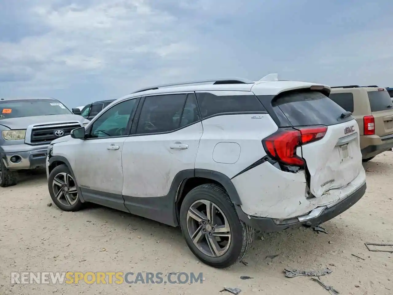 2 Фотография поврежденного автомобиля 3GKALPEV2ML318482 GMC TERRAIN 2021