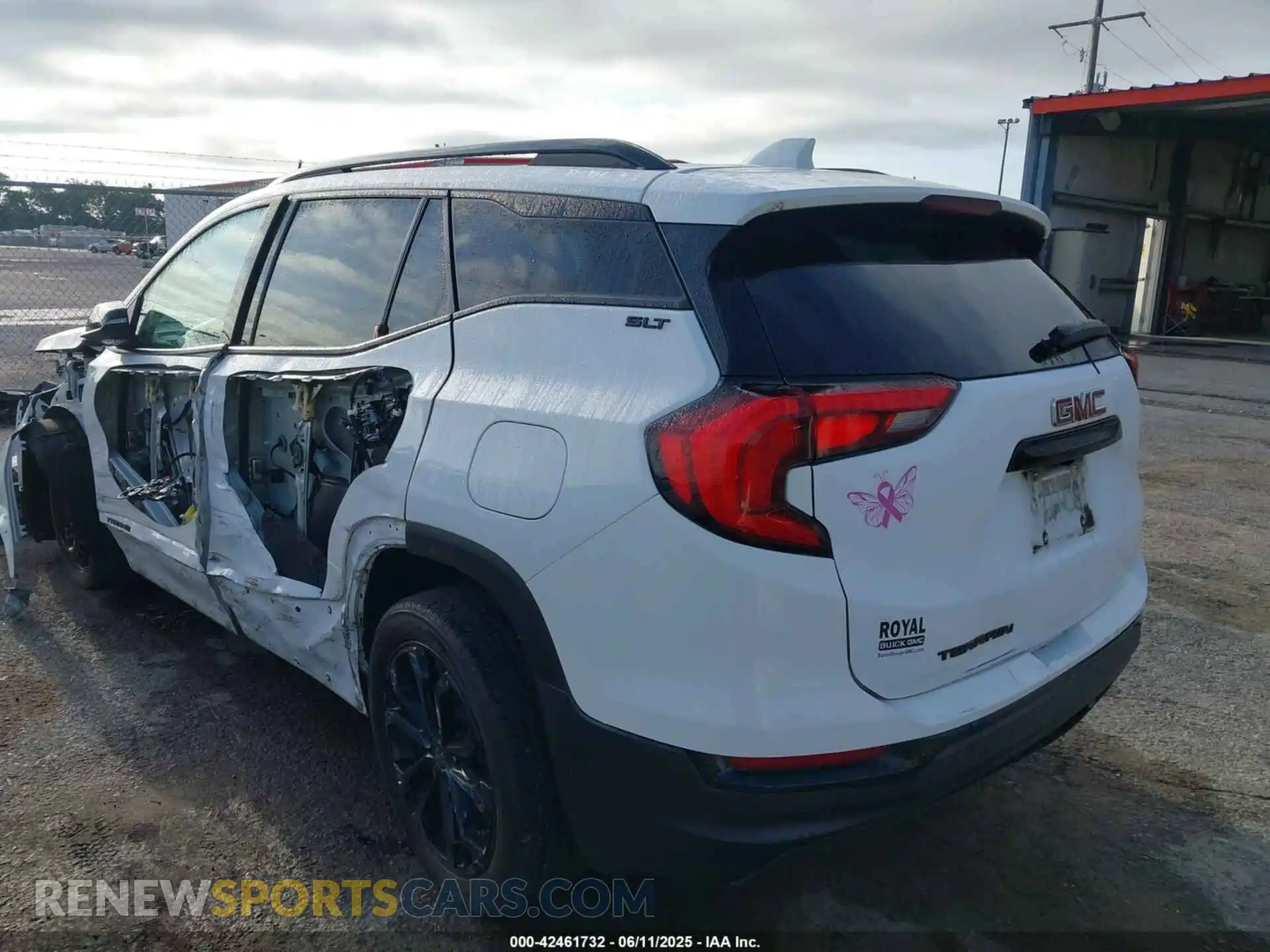 3 Photograph of a damaged car 3GKALPEV4ML401282 GMC TERRAIN 2021