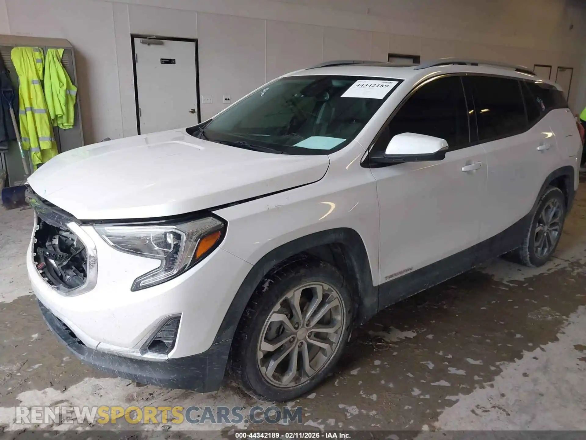 2 Photograph of a damaged car 3GKALPEV9ML301209 GMC TERRAIN 2021