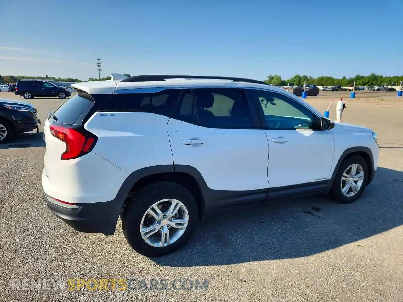 3 Photograph of a damaged car 3GKALTEV8ML301582 GMC TERRAIN 2021