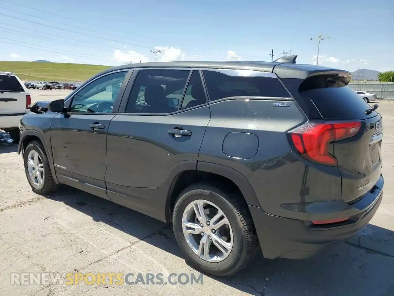 2 Photograph of a damaged car 3GKALTEV8ML358946 GMC TERRAIN 2021